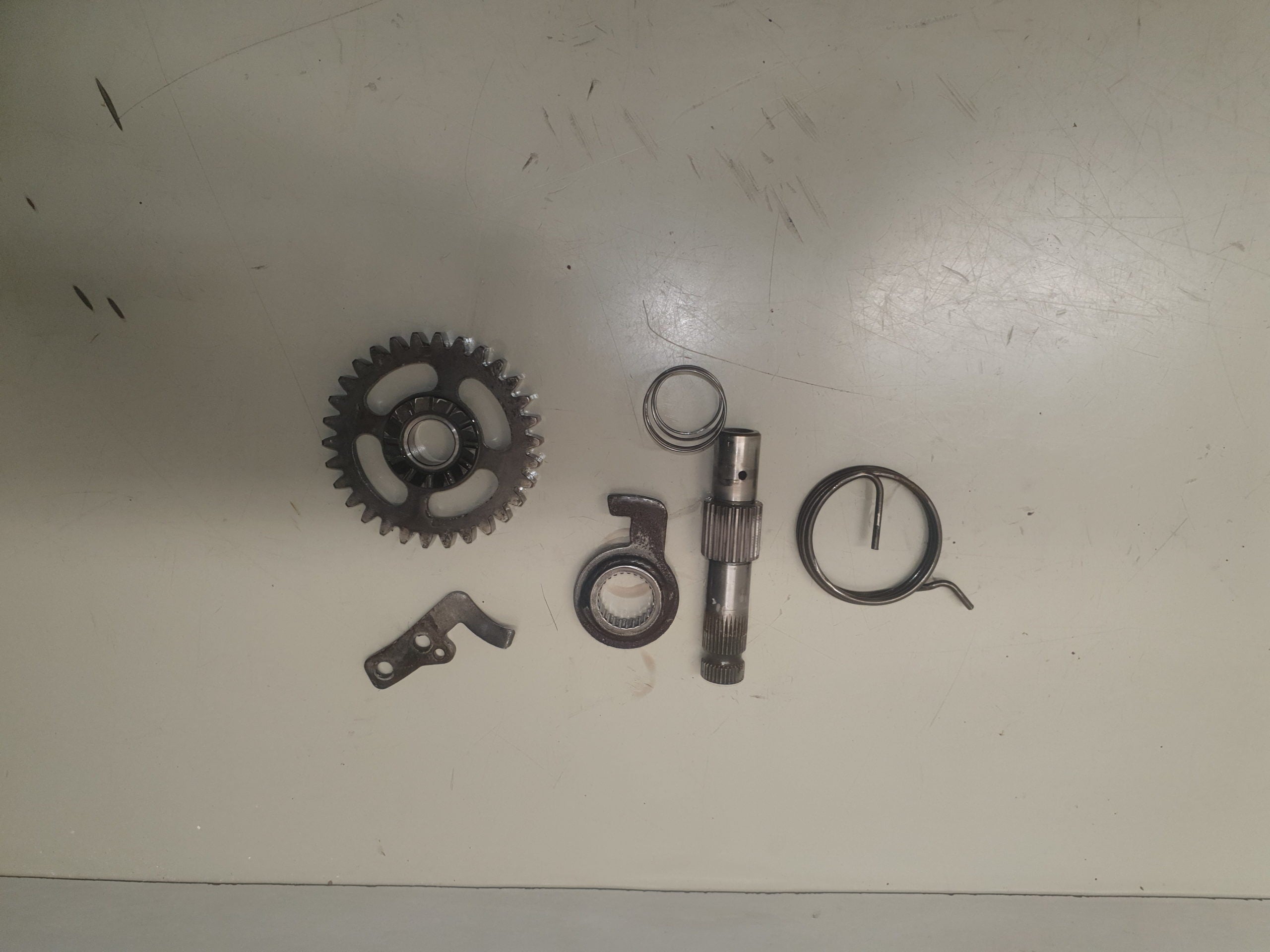 axe de kick ktm 250 gs 1988