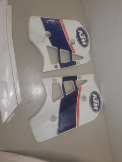 plastique en état ktm 250 gs 1988-5