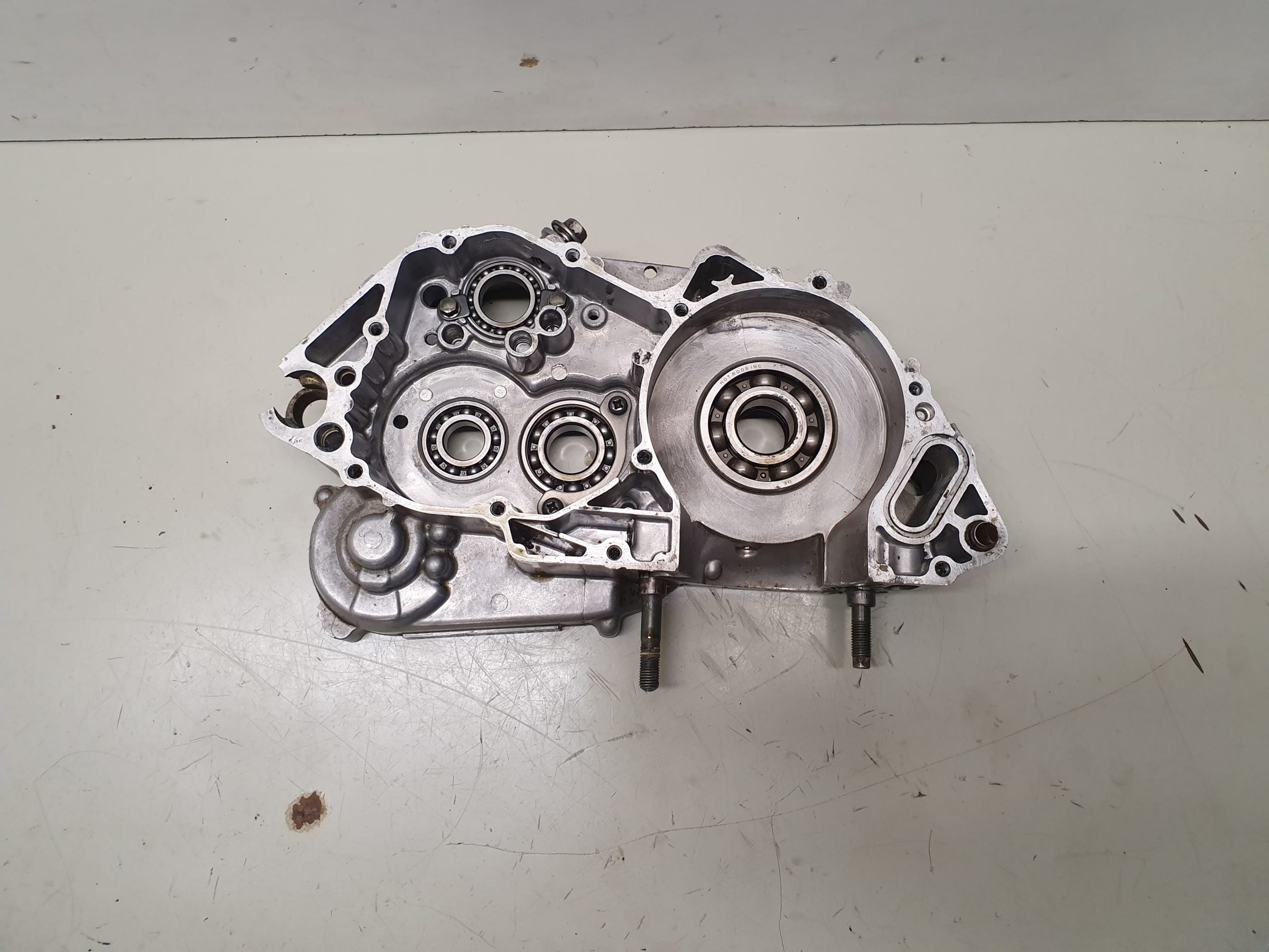 carter moteur droit en l'état yamaha 250 yz 2004