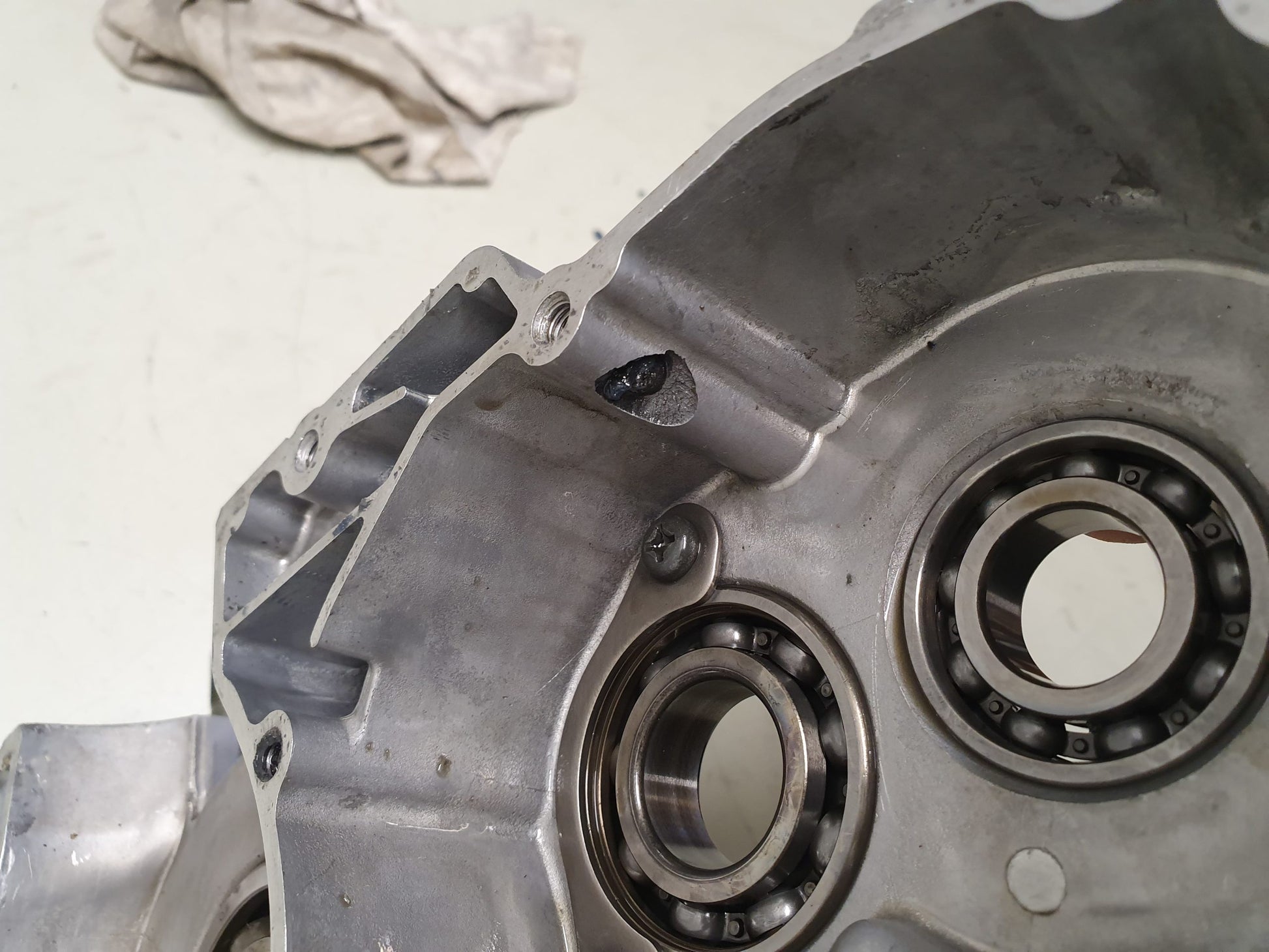 carter moteur droit en l'état yamaha 250 yz 2004-6