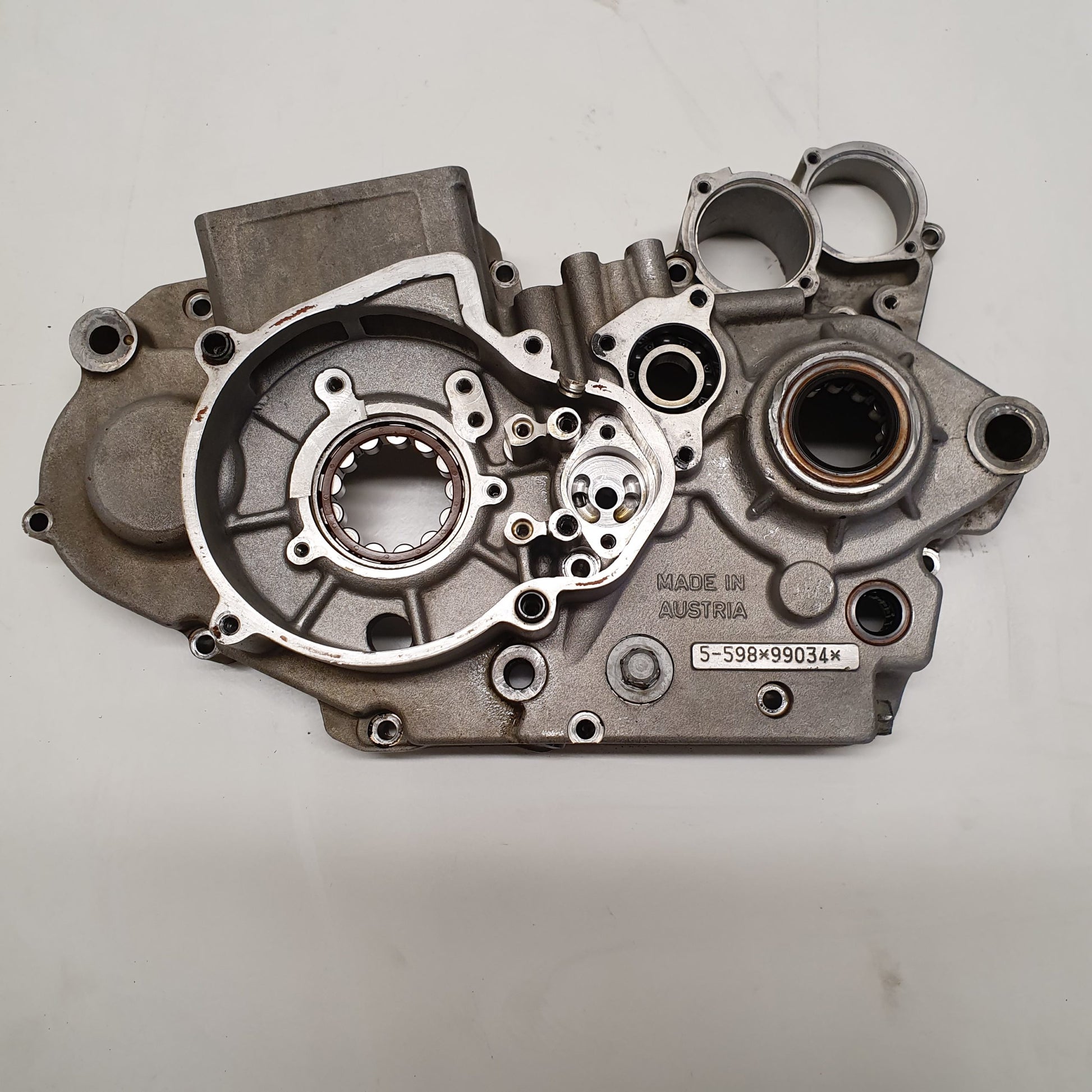carter moteur gauche ktm 250 sxf 2005-1