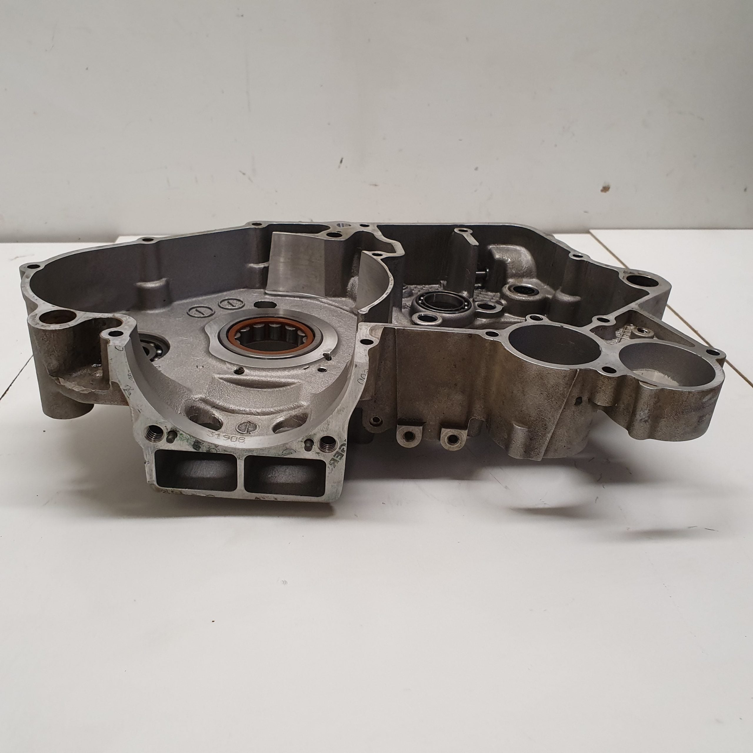 carter moteur gauche ktm 250 sxf 2005-4