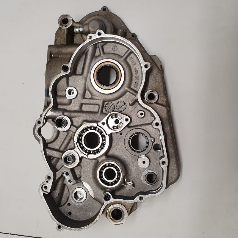 carter moteur droit ktm 250 sxf 2005-1