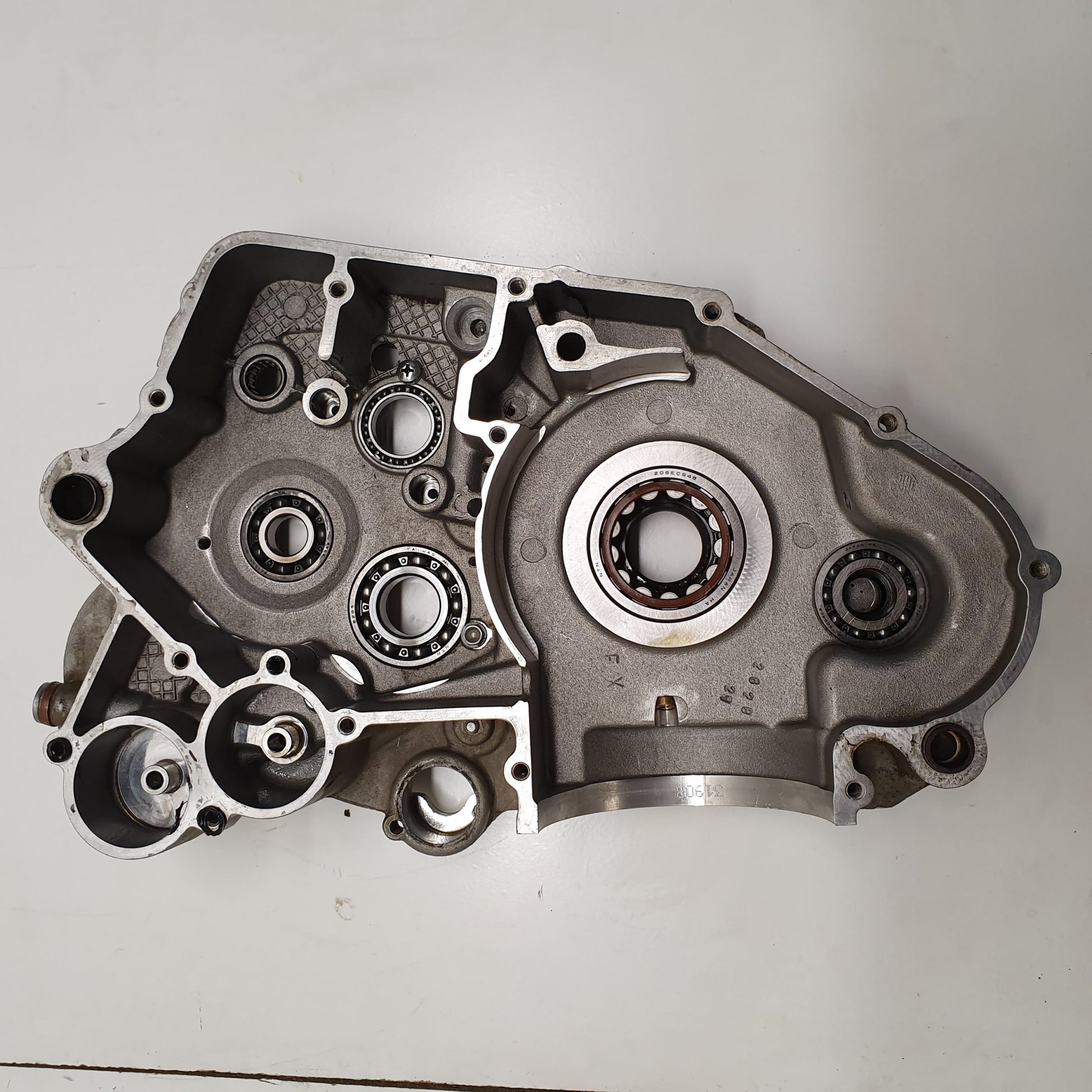 carter moteur droit ktm 250 sxf 2005-3