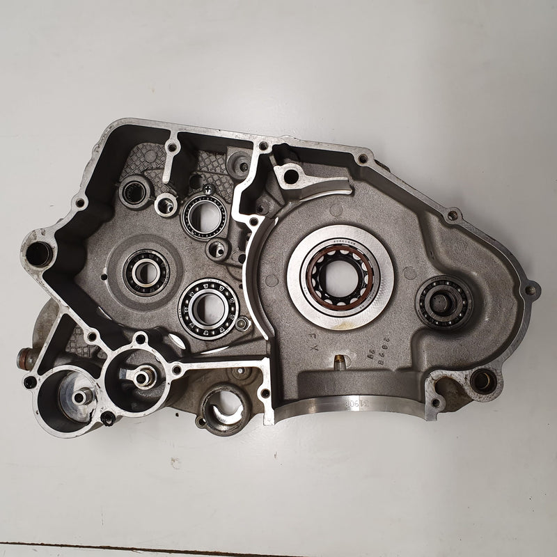 carter moteur droit ktm 250 sxf 2005-3
