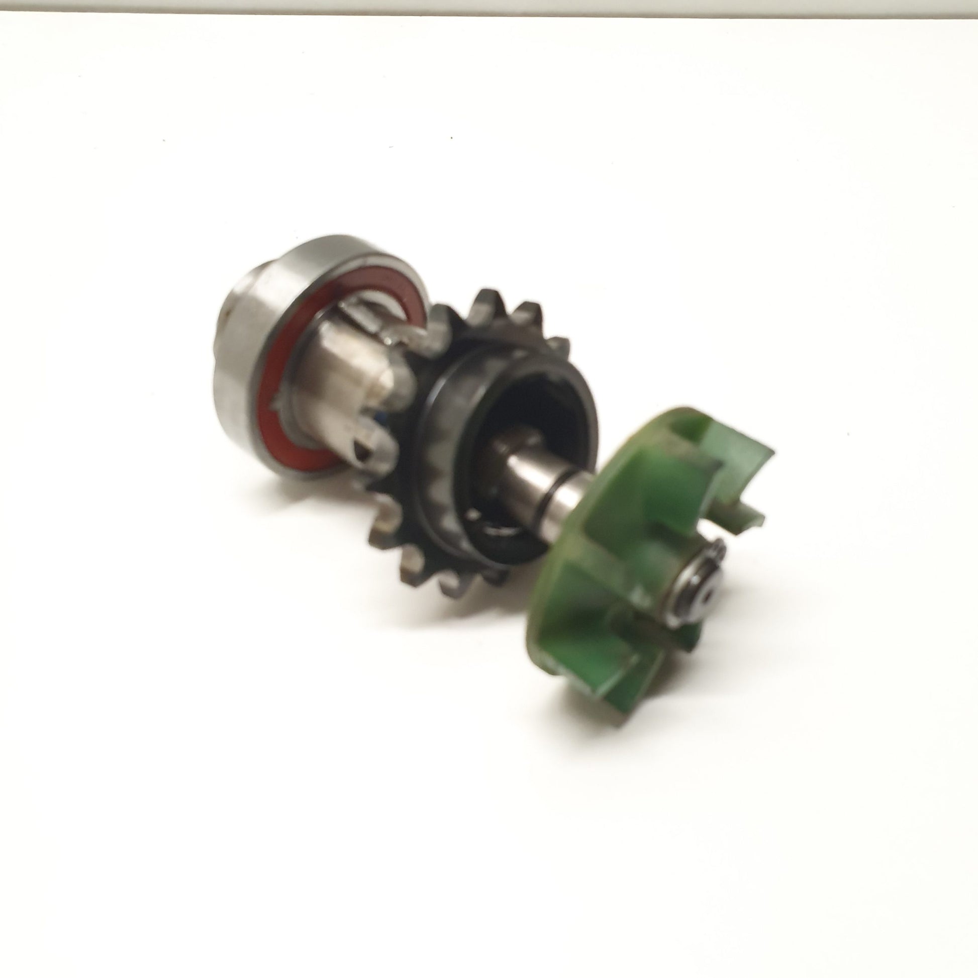 axe pompe a eau husaberg 400 fe 2001-1