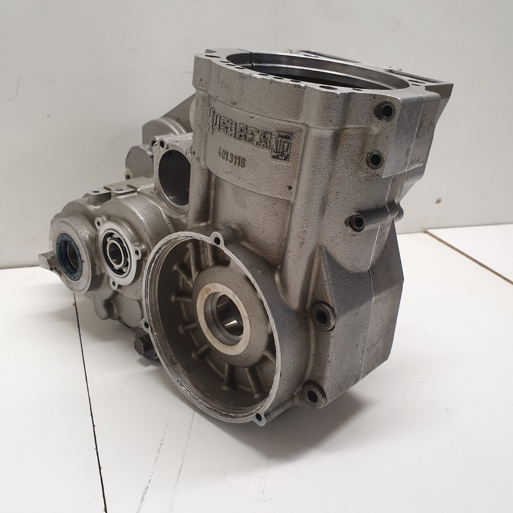 carter moteur husaberg 400 fe 2001-1