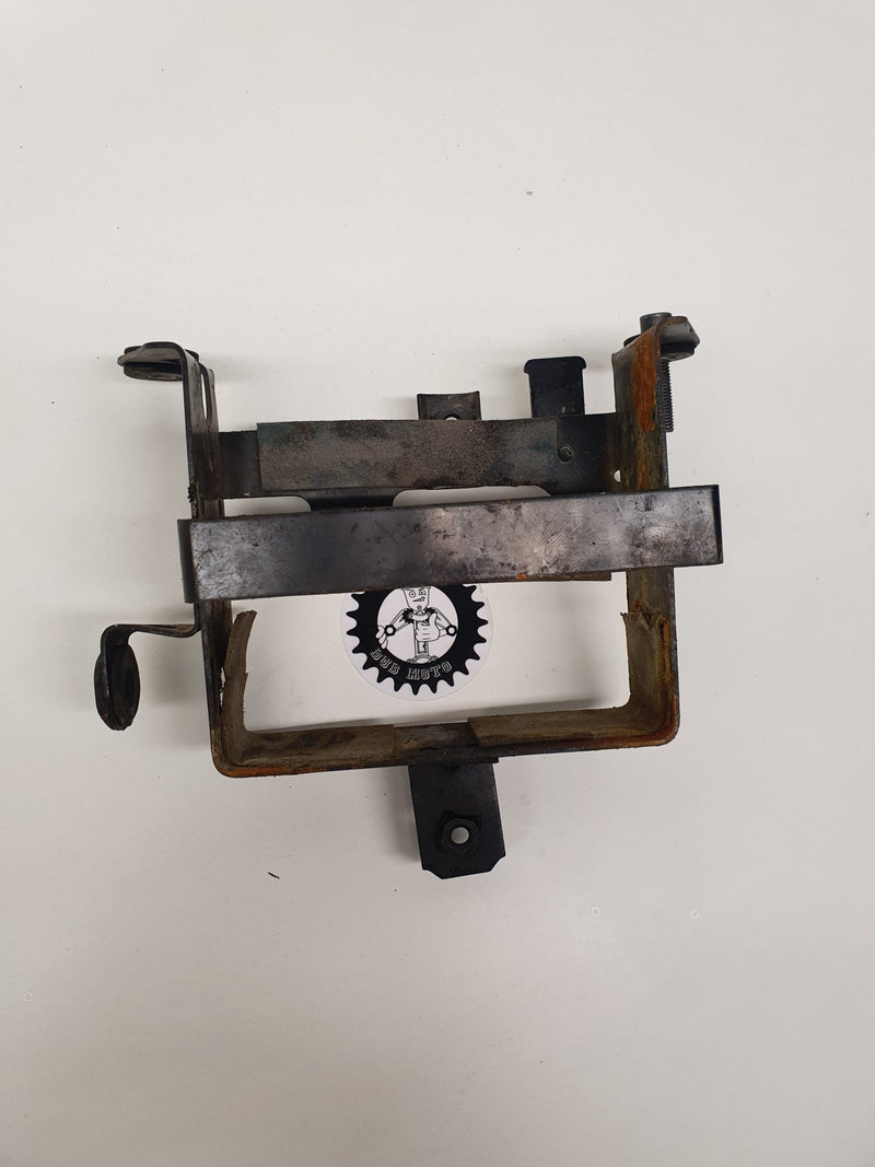 support batterie suzuki 600 dr-1