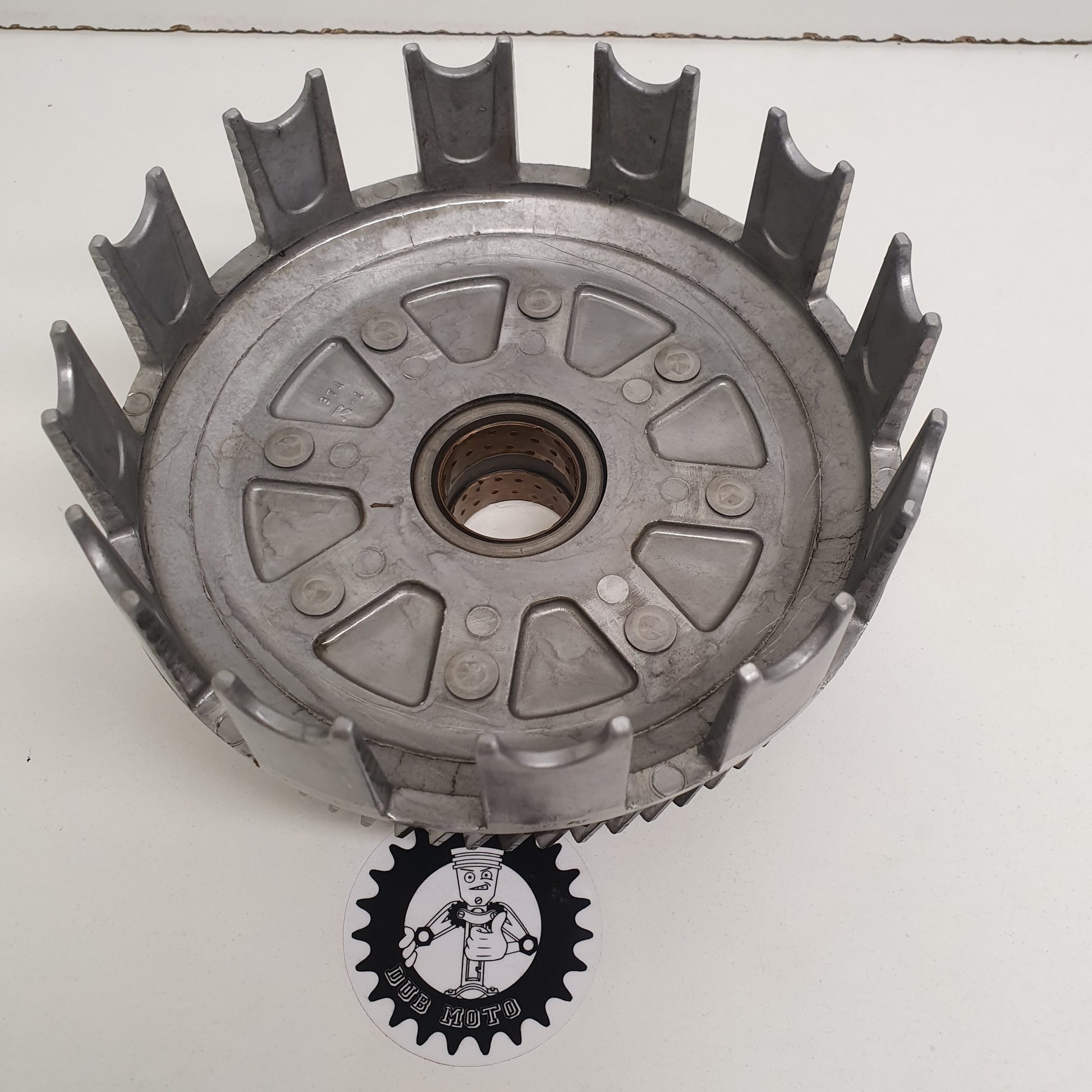 cloche embrayage suzuki 600 dr-1