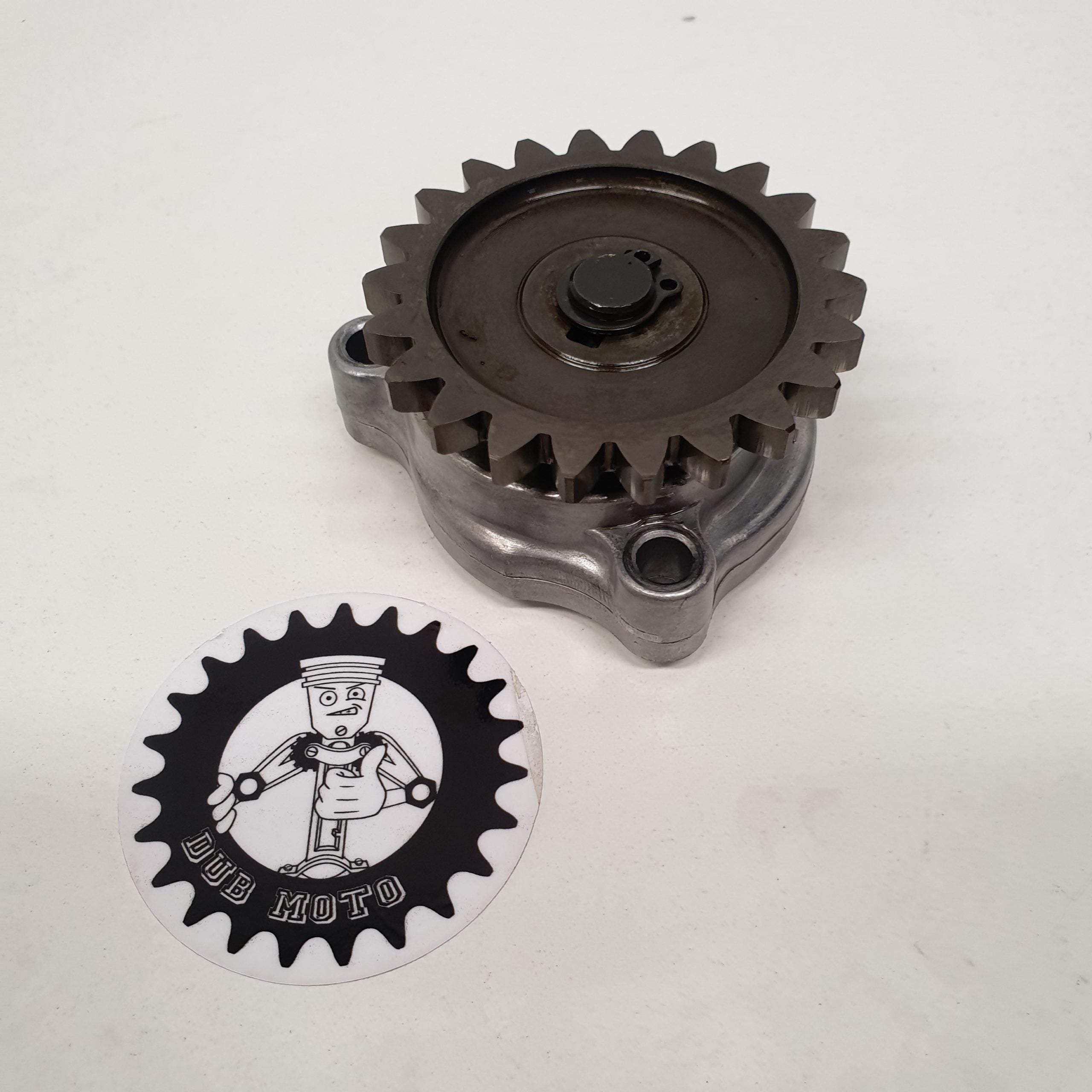 pompe a huile suzuki 600 dr