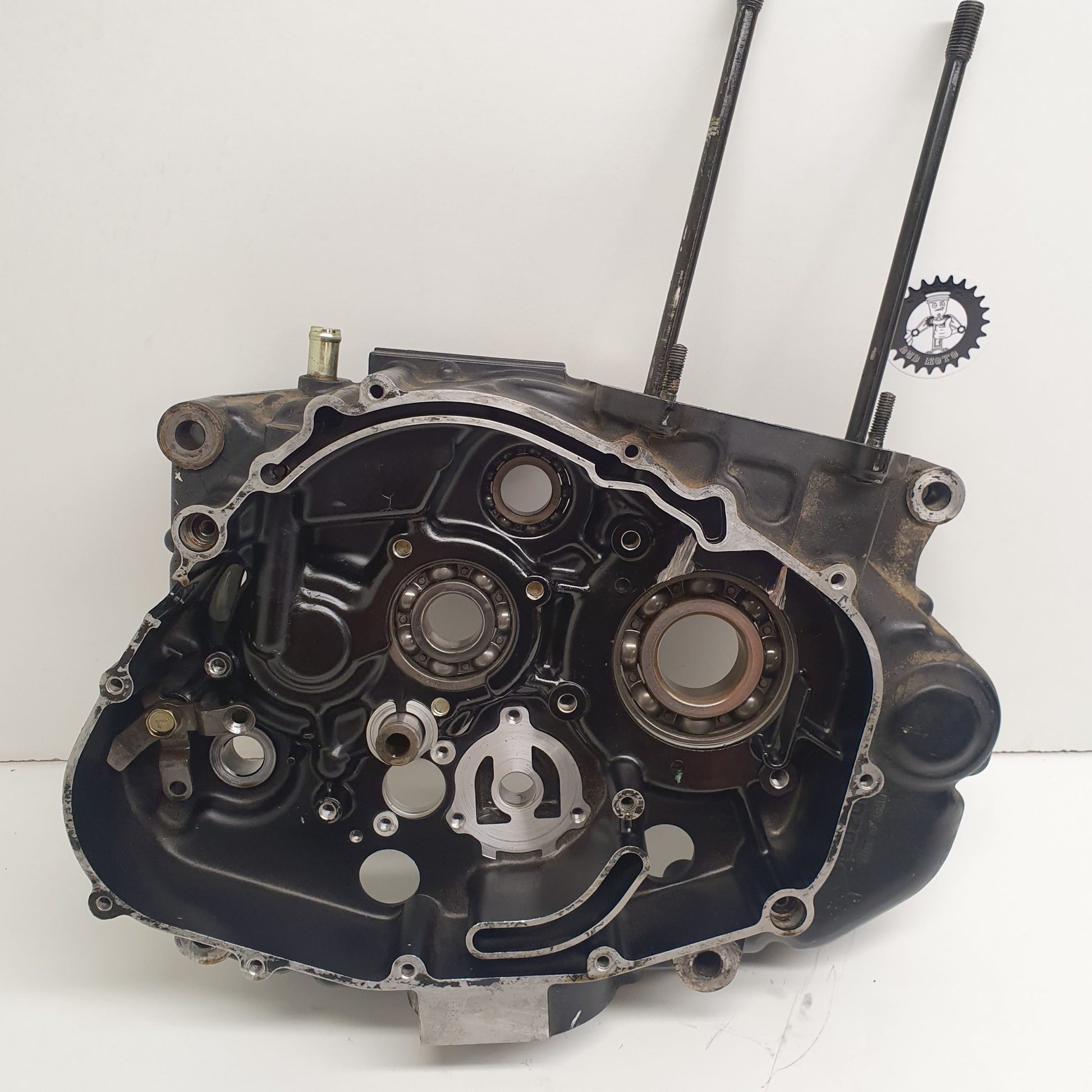 carter moteur droit suzuki 600 dr-1