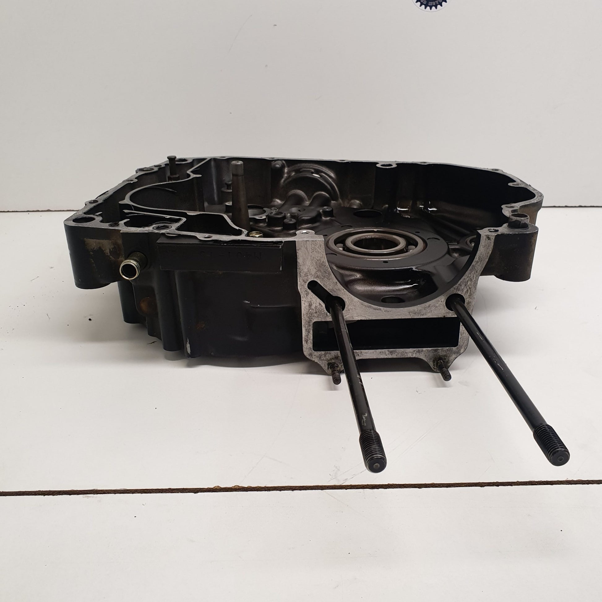 carter moteur droit suzuki 600 dr-4