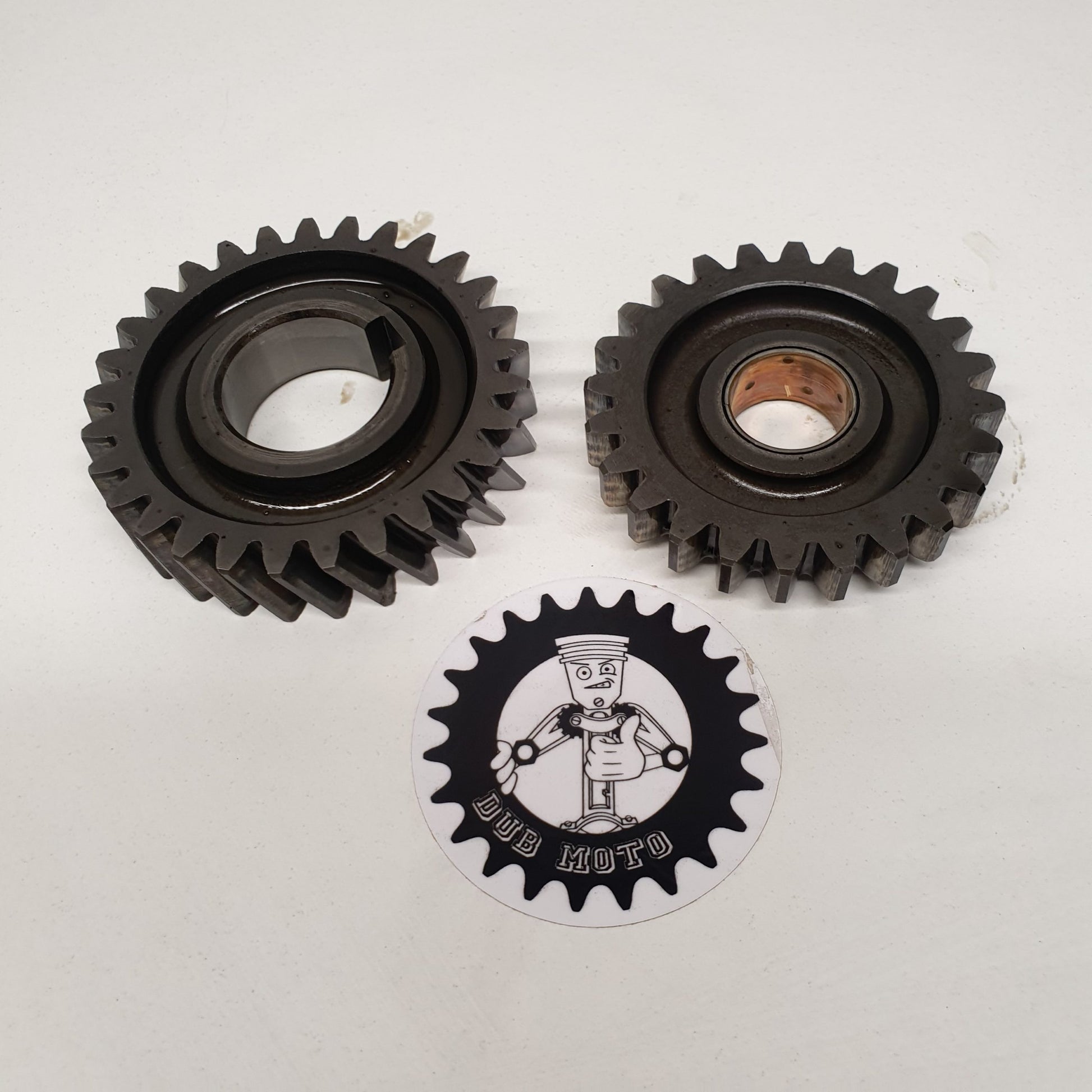 pignons suzuki 600 dr-1
