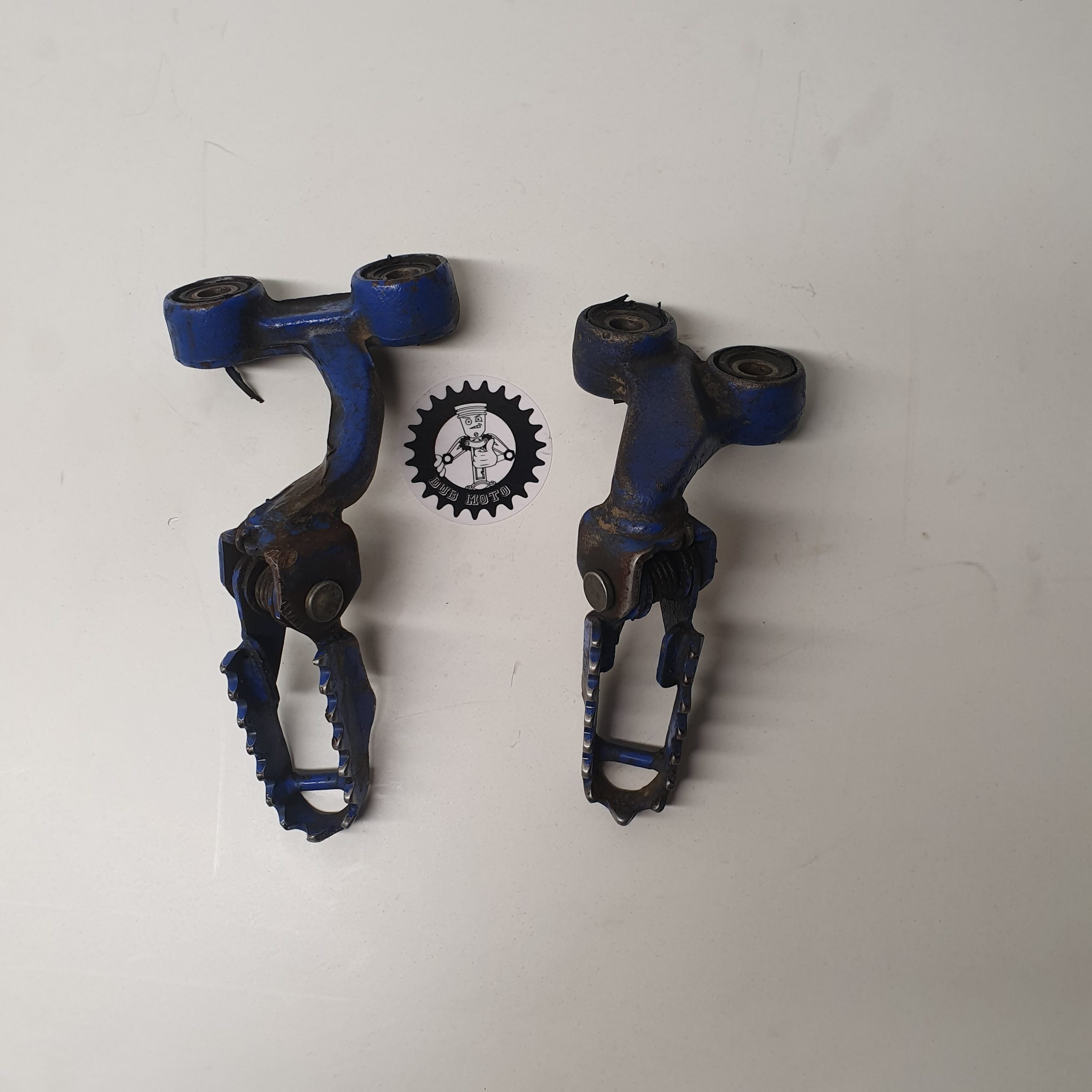 cale pied suzuki 600 dr
