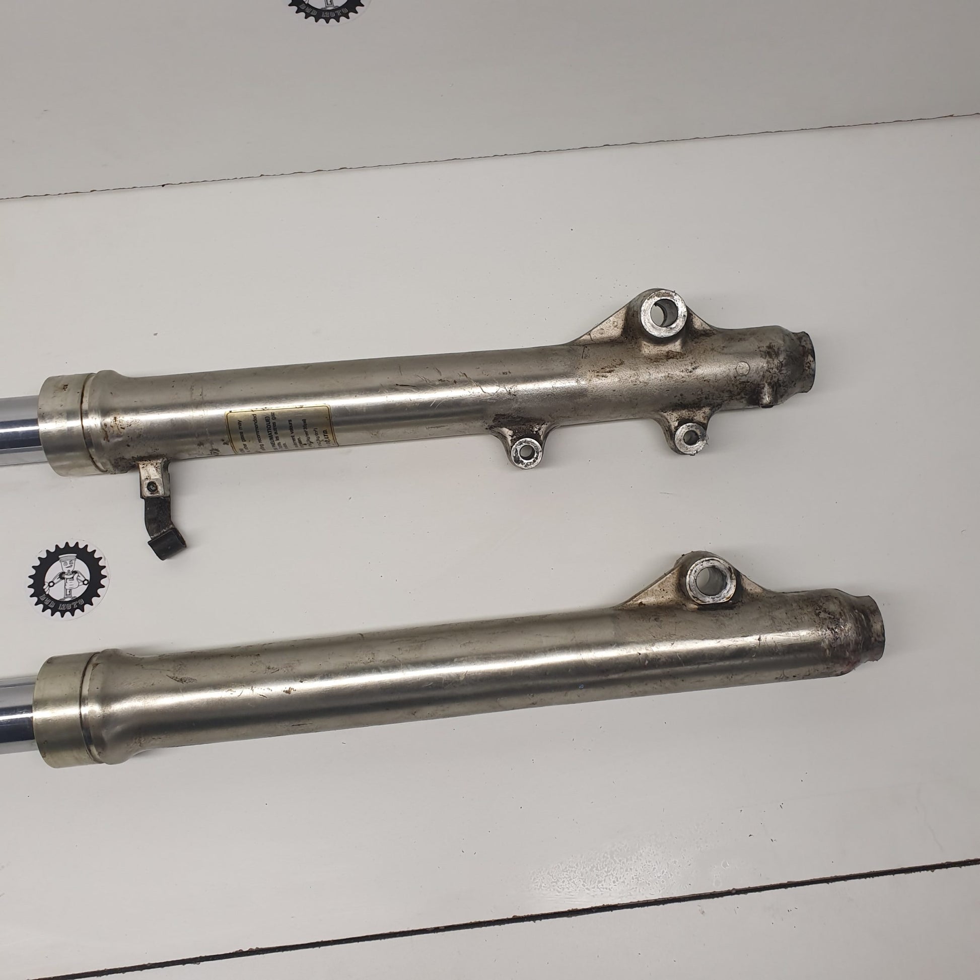 fourreau de fourche suzuki 600 dr-2