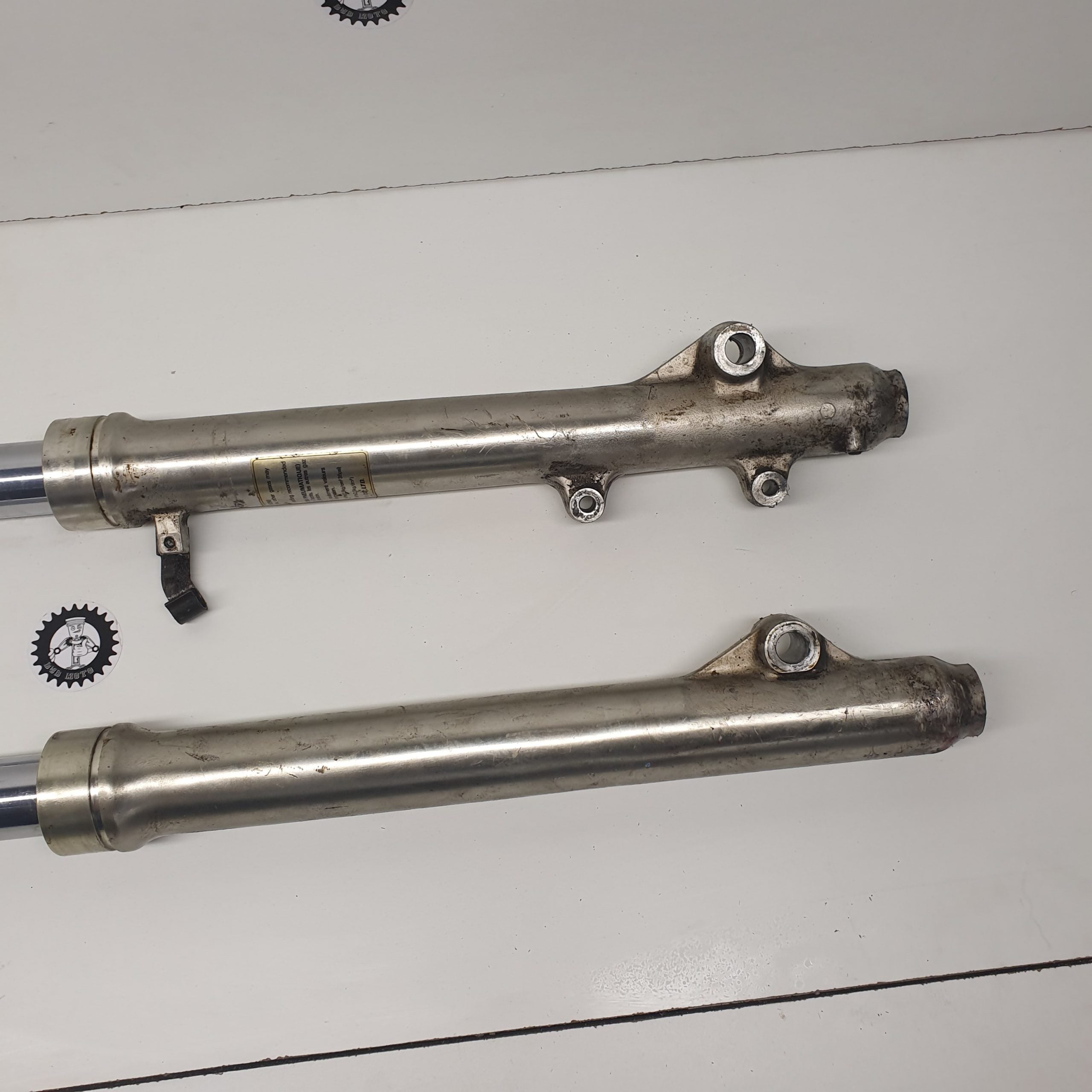 fourreau de fourche suzuki 600 dr