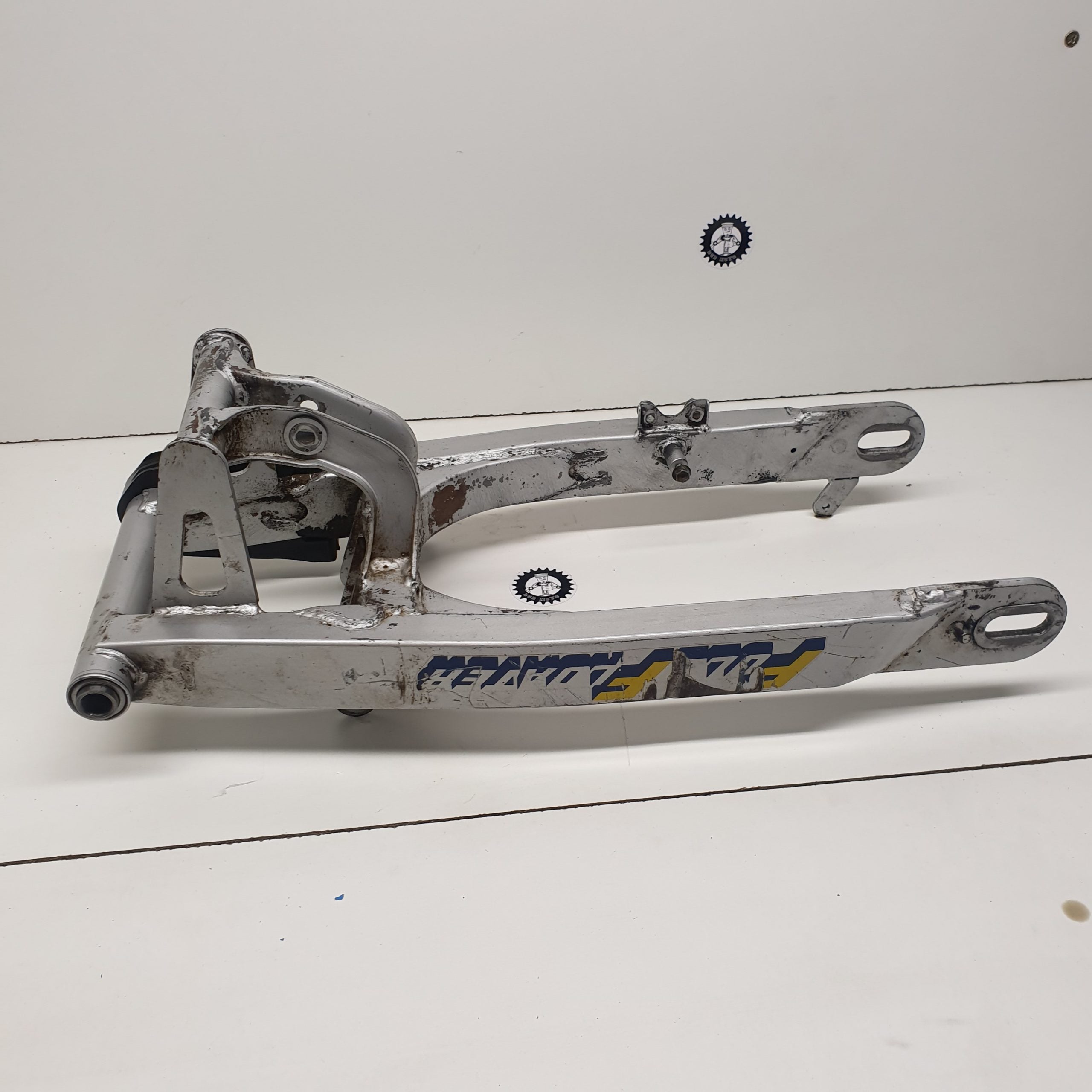bras oscillant suzuki 600 dr-2