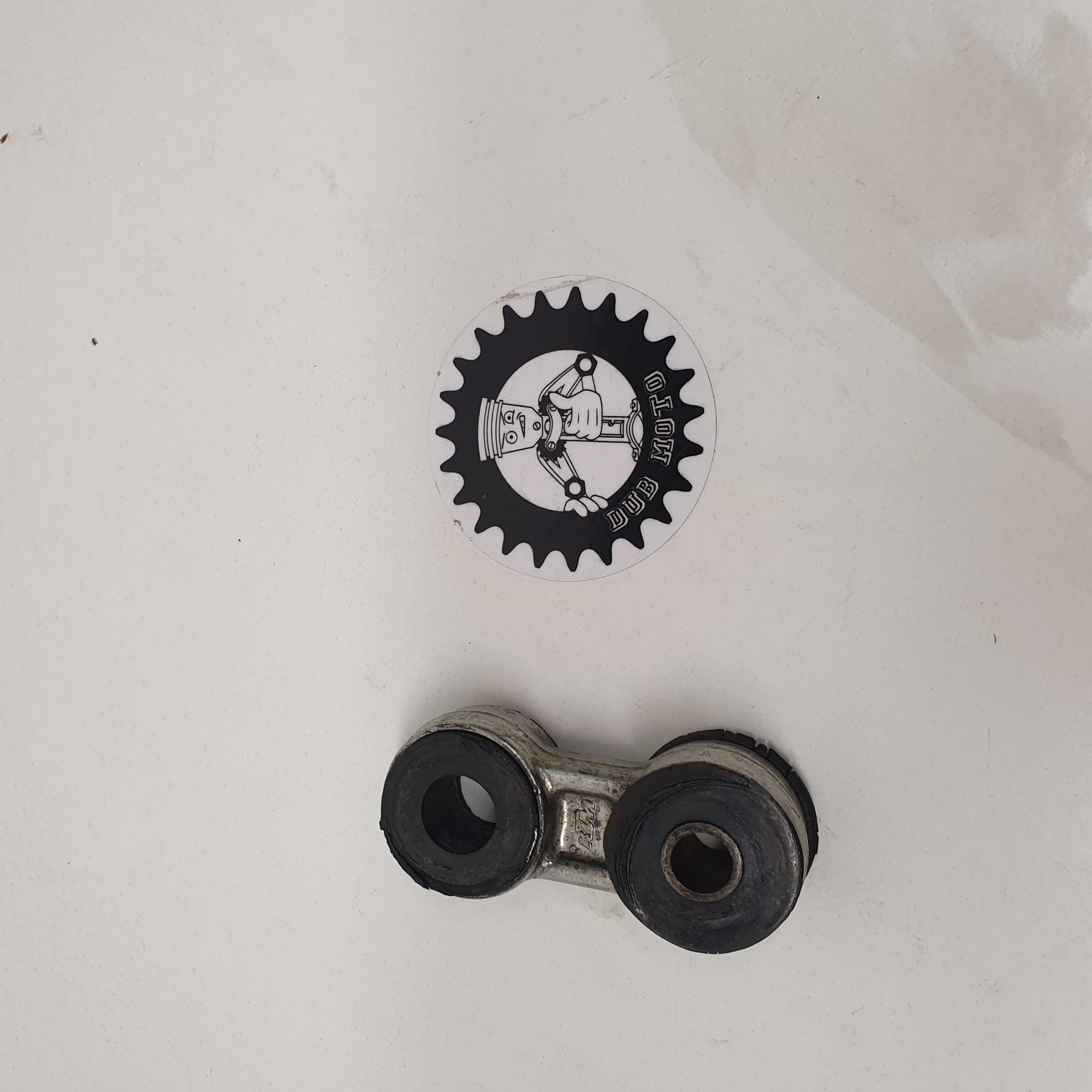 patte fixation ktm 600 lc4 1989