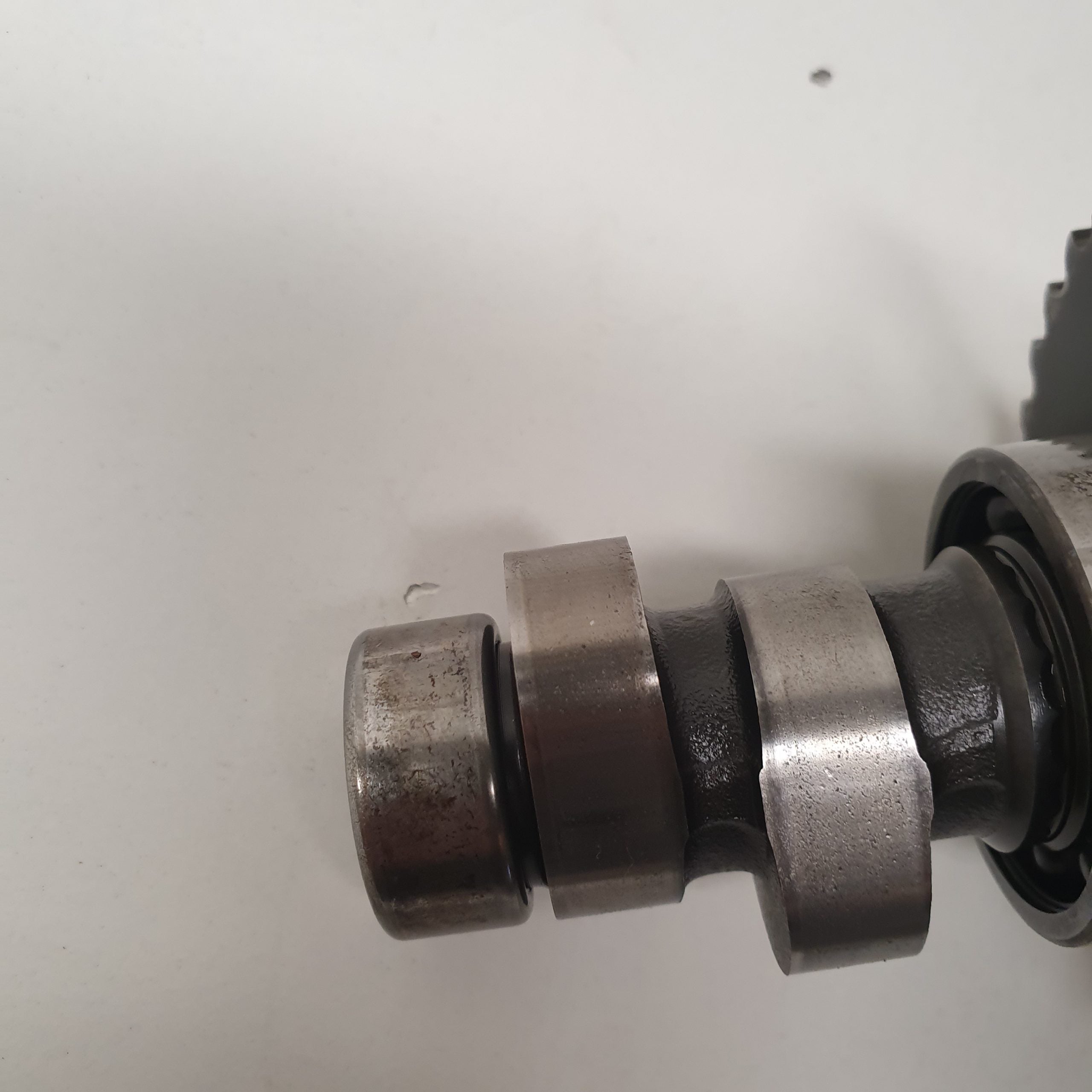 arbre a came ktm 600 lc4 1989-3