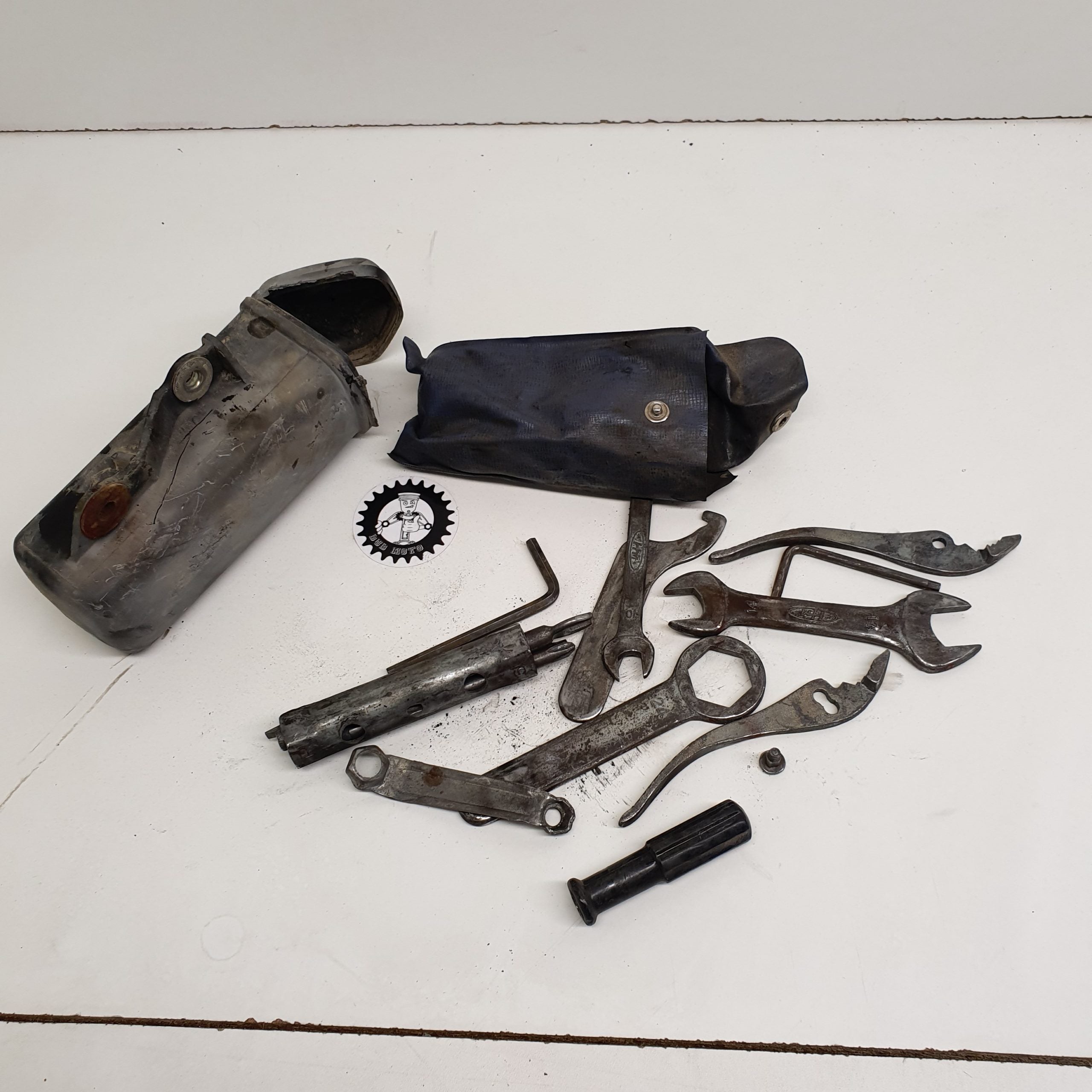 boite a outils honda 125 xls
