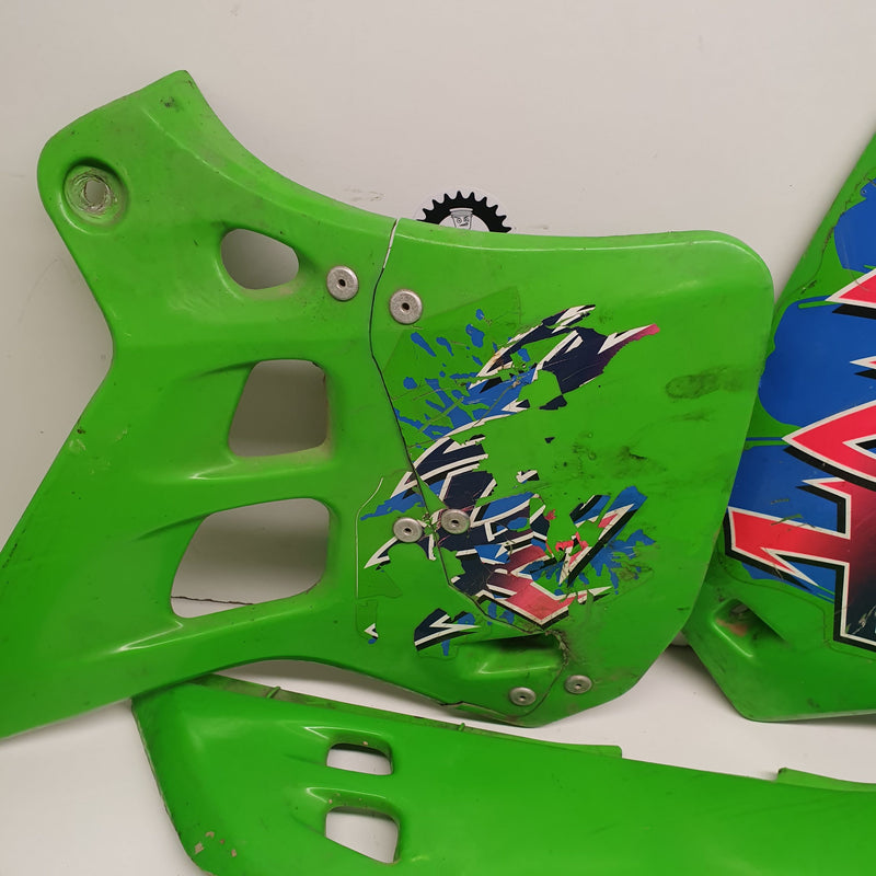lot plastique kawasaki 125 kdx 1991-3