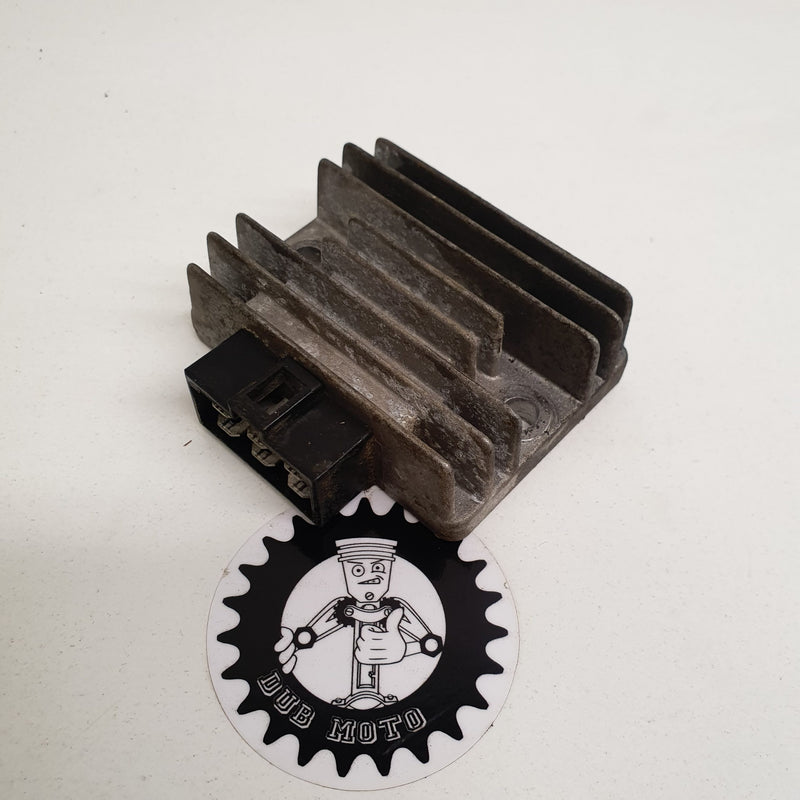 régulateur de tension kawasaki 125 kdx 1991-1