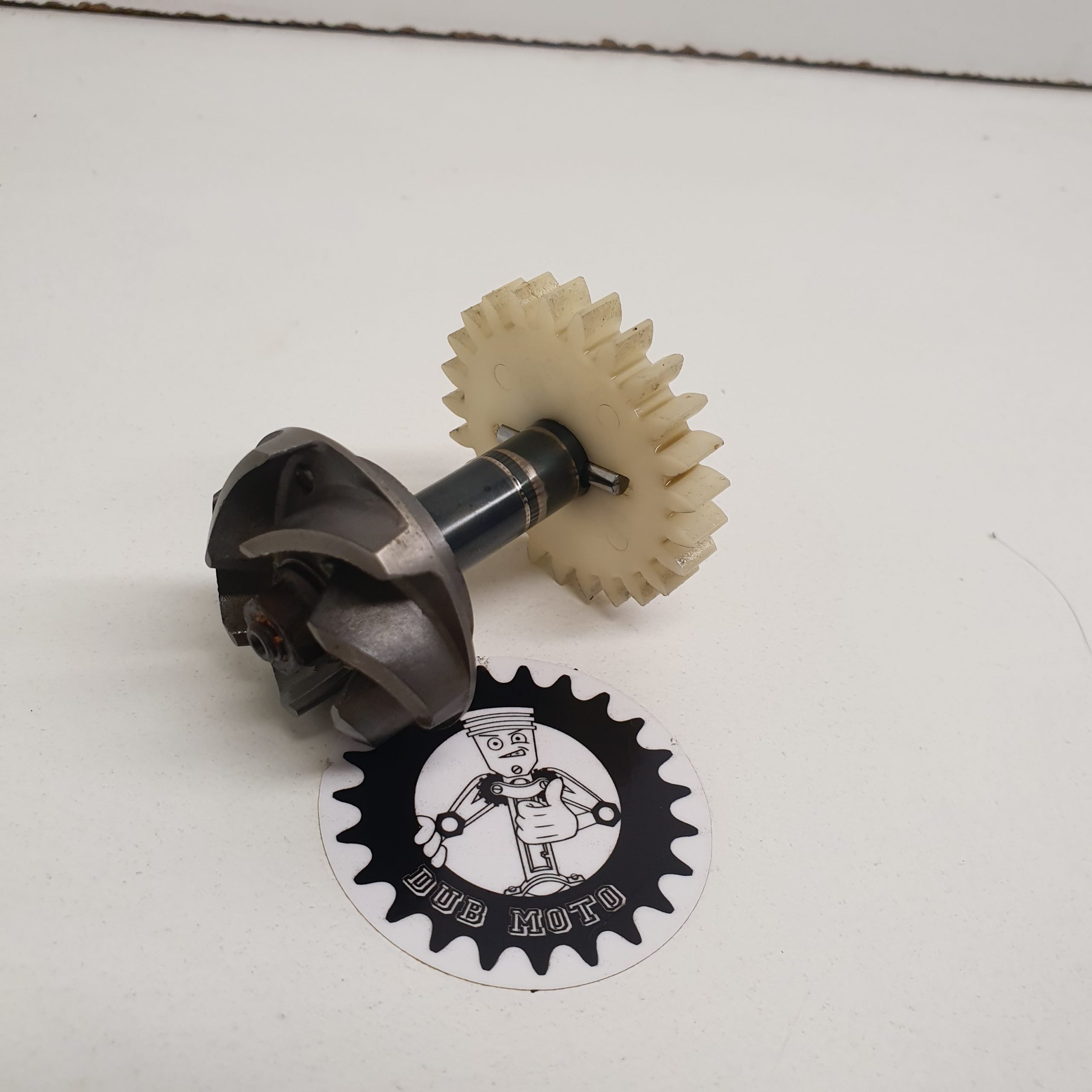 axe de pompe a eau kawasaki 125 kdx 1991