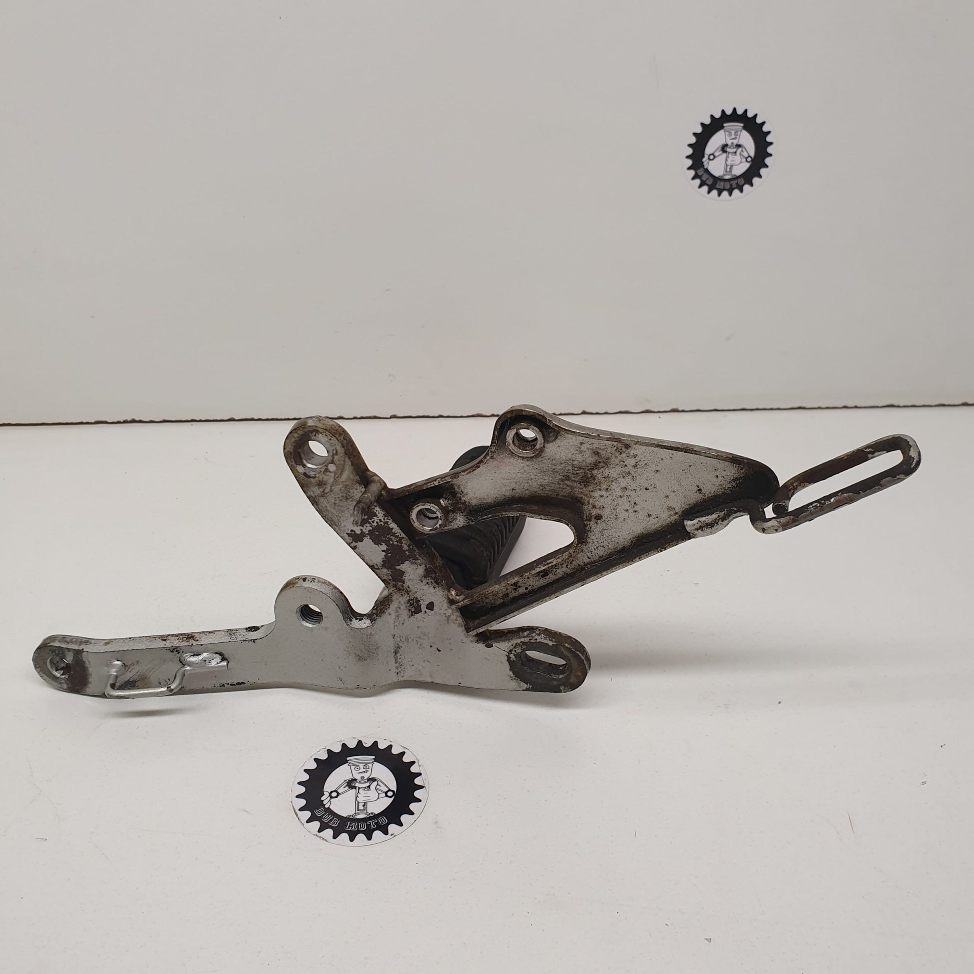 repose pied platine droite yamaha 125 tzr 1988-2