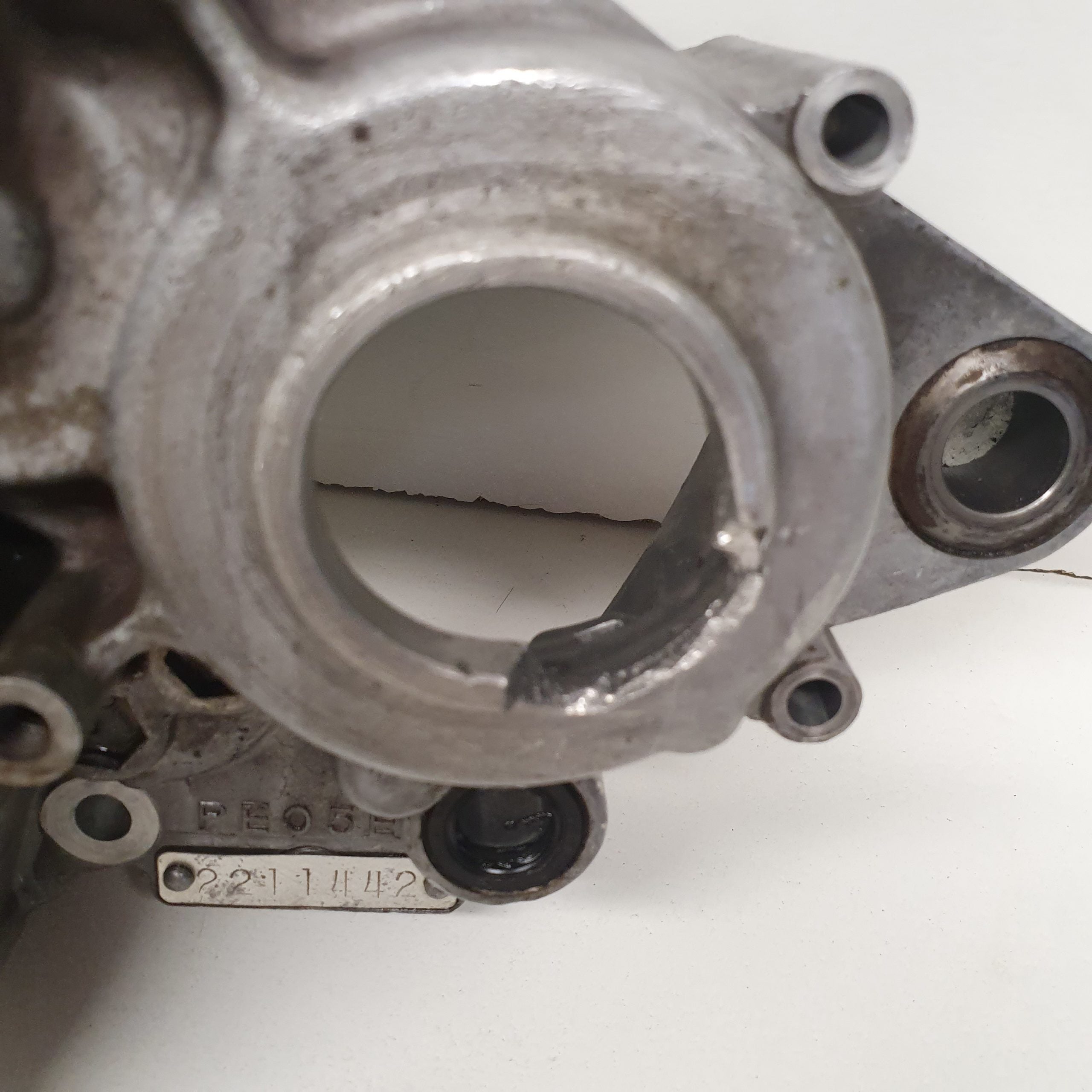 carter moteur gauche en état honda 450 crf 2004