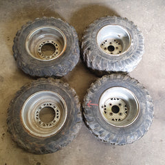lot 4 roue polaris 330 magnum-3