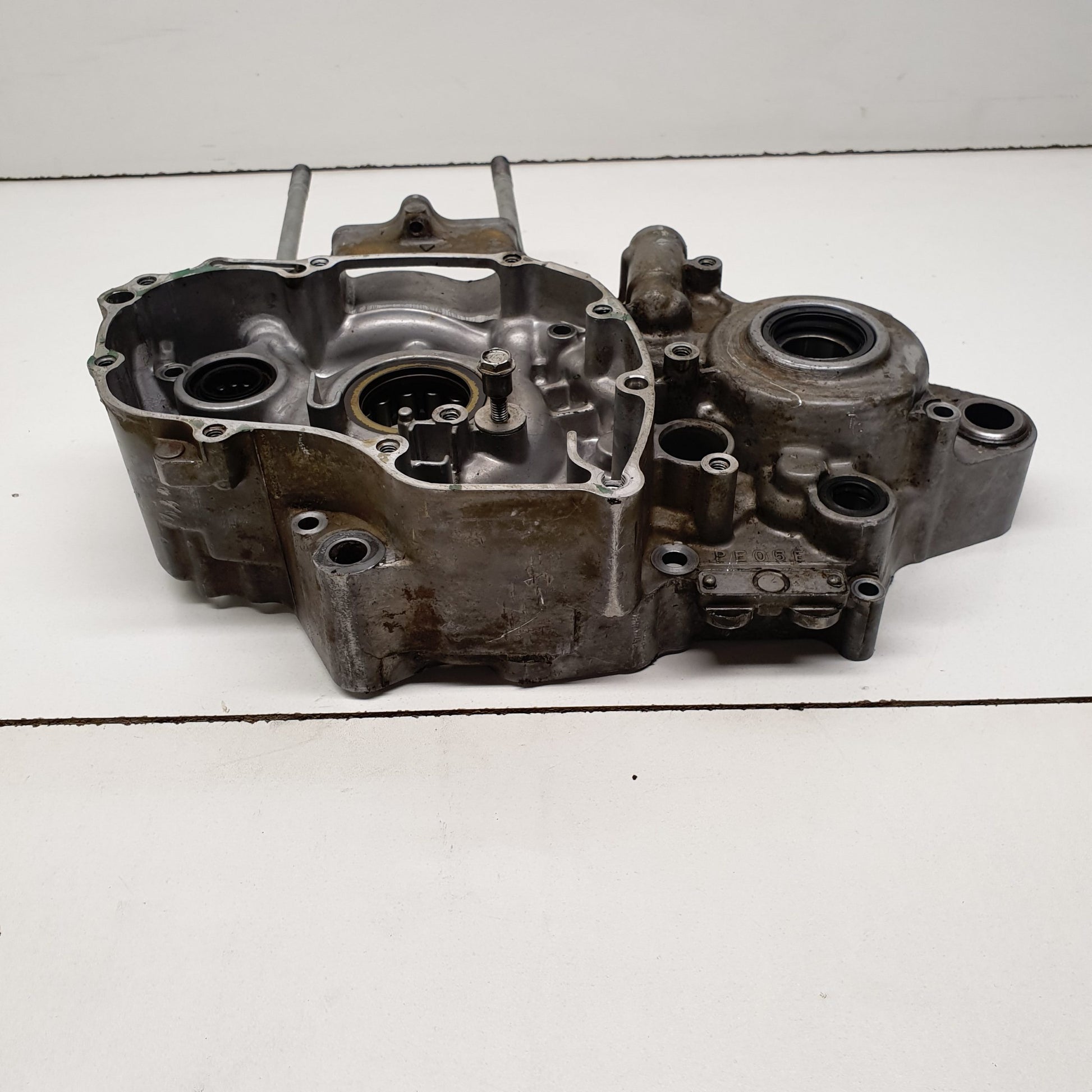 carter moteur gauche honda 450 crf 2008-5