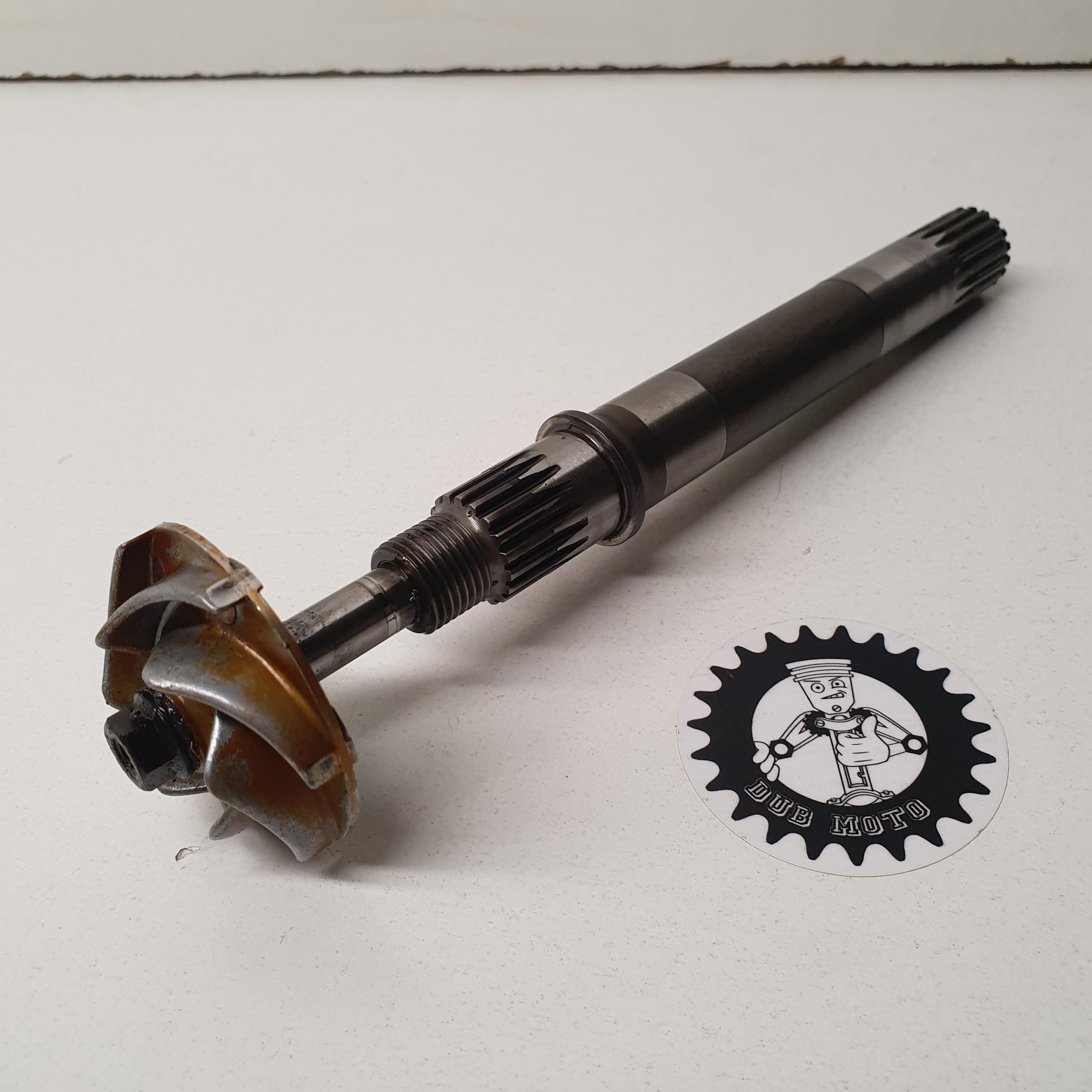 axe pompe a eau kawasaki 650 klr 1996