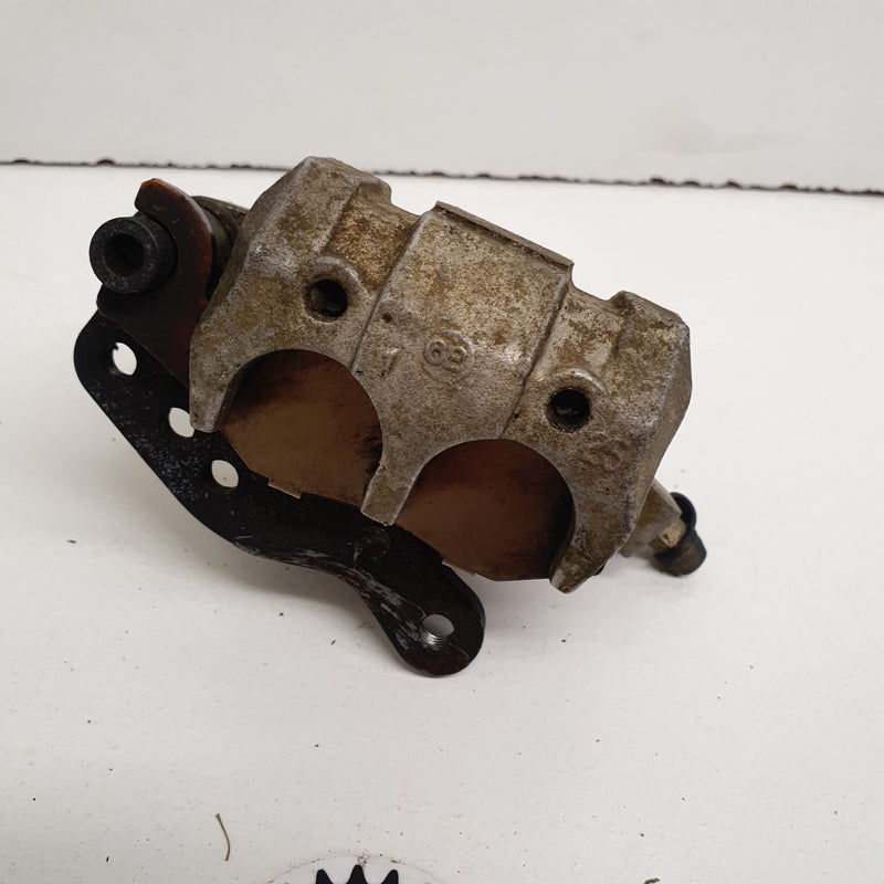 Etrier avant gauche suzuki 450 ltr-2