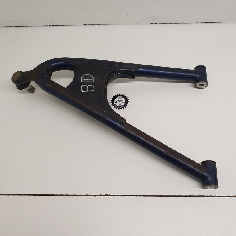 triangle inférieur droit suzuki 450 ltr-1