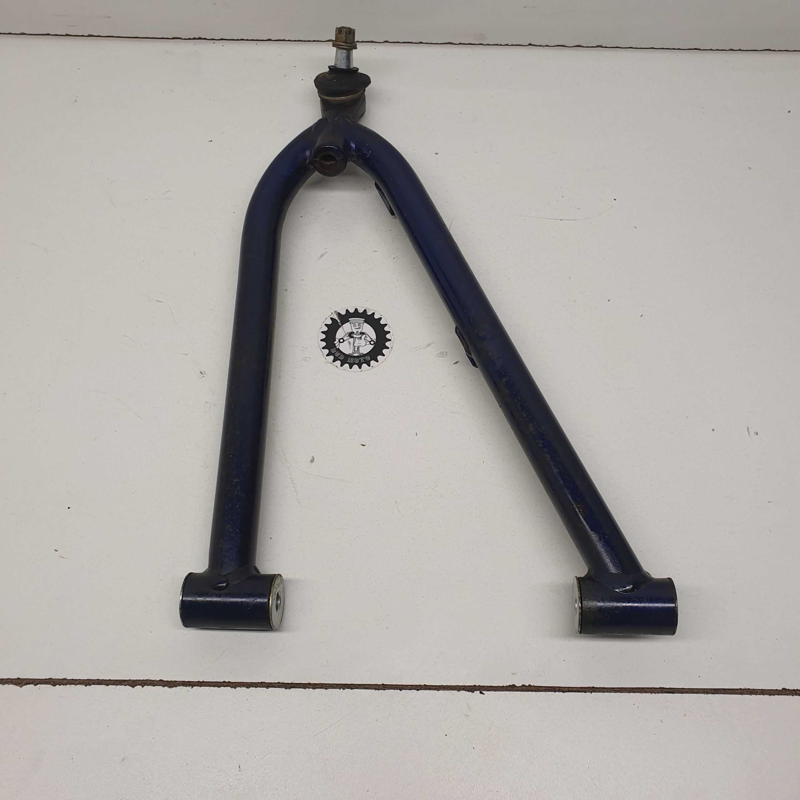 triangle supérieur gauche suzuki 450 ltr-2