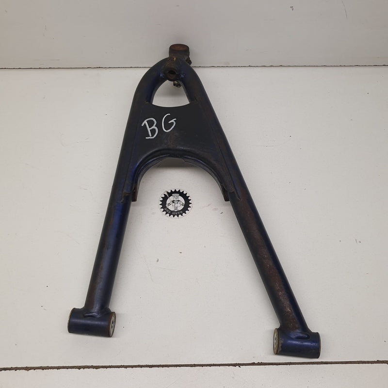 triangle inférieur gauche suzuki 450 ltr-1