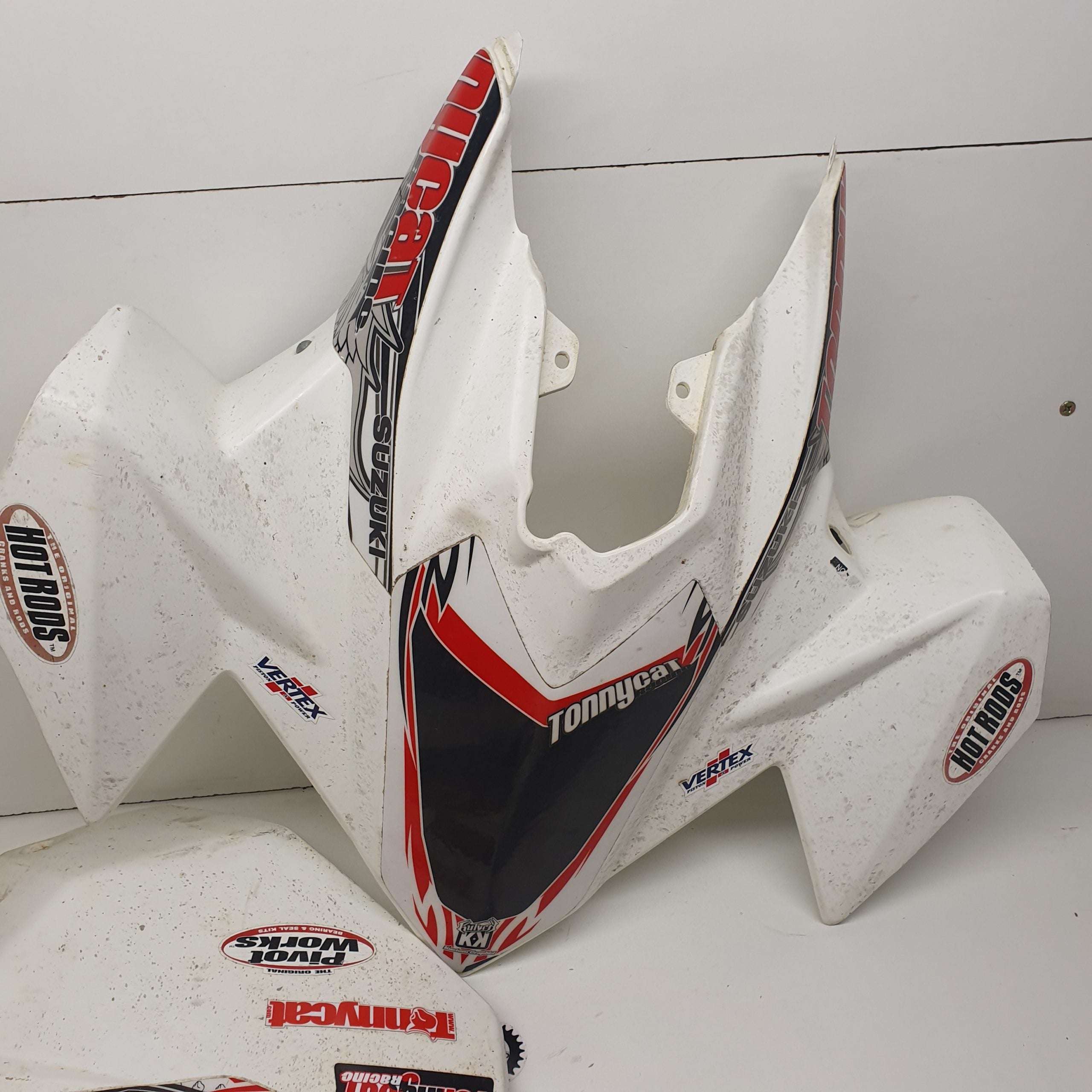 kit plastique suzuki 450 ltr-3