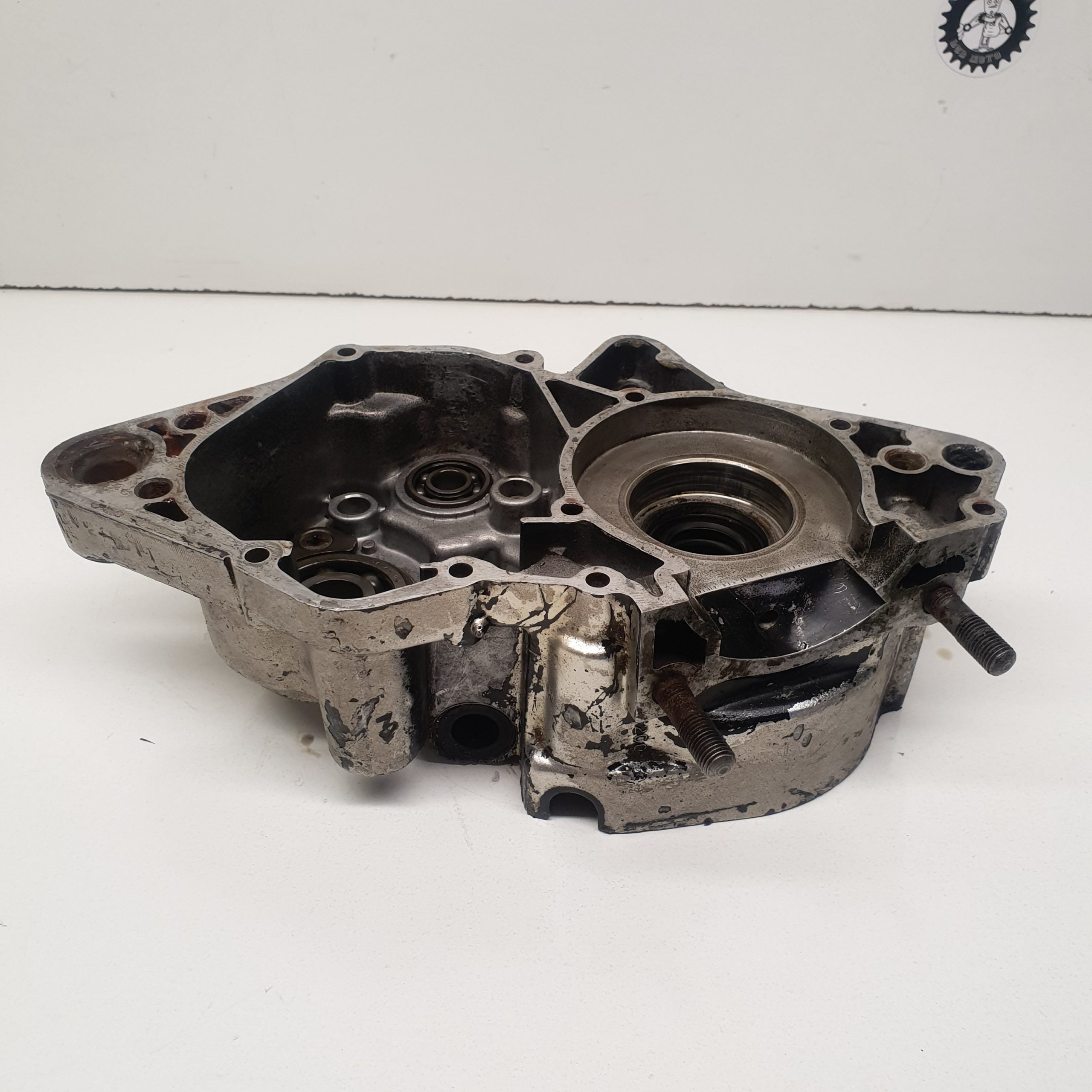 carter moteur droite yamaha 125 yz 1981-4