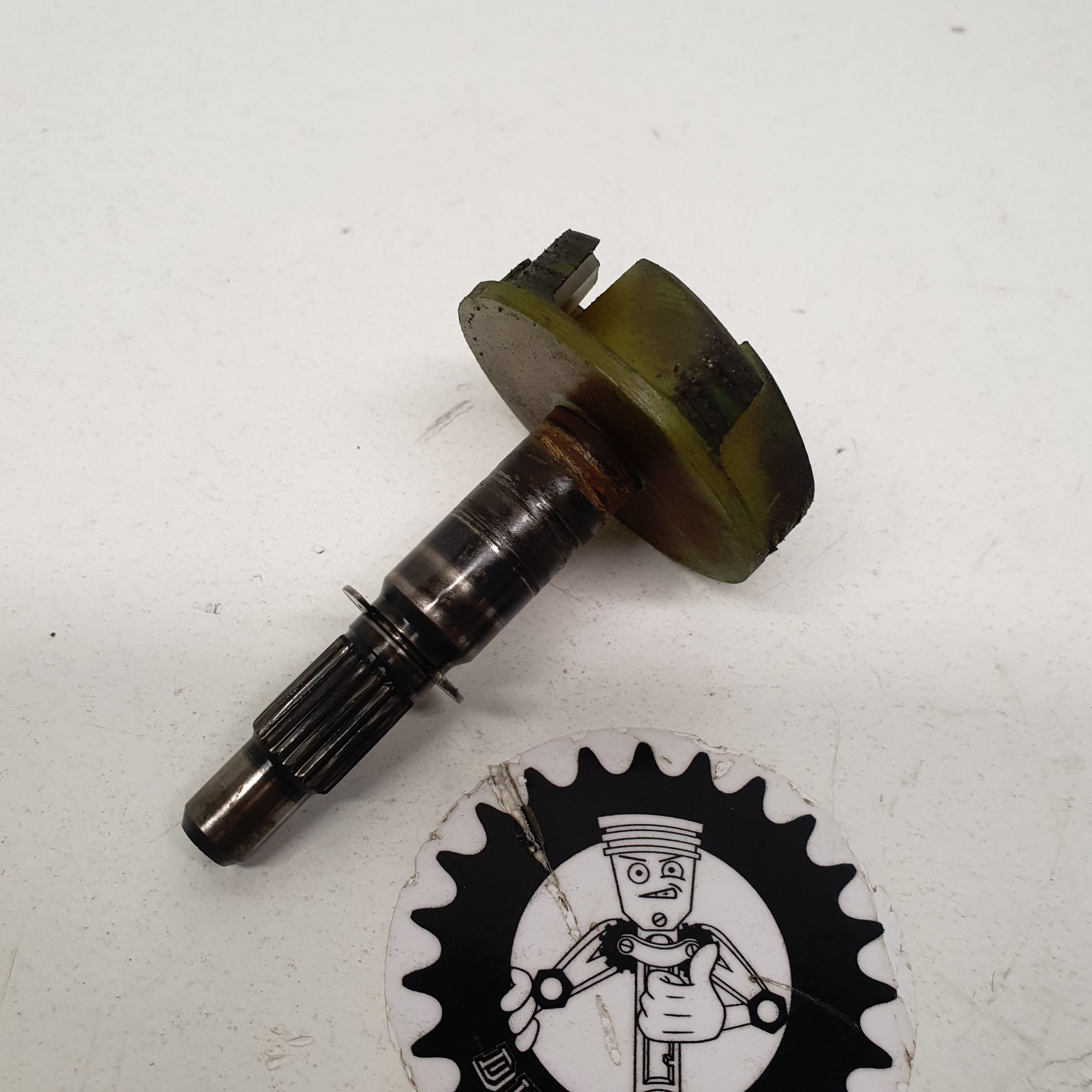 axe pompe a eau yamaha 125 yz 1981