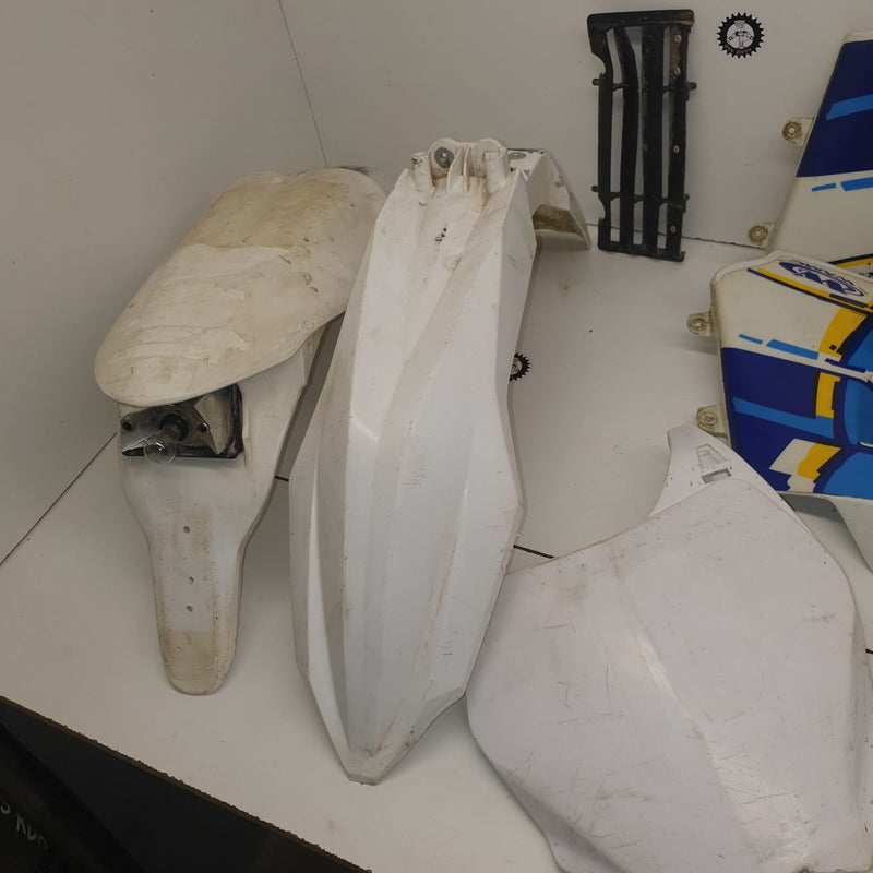 lot plastique husqvarna 360 wr 1993-3