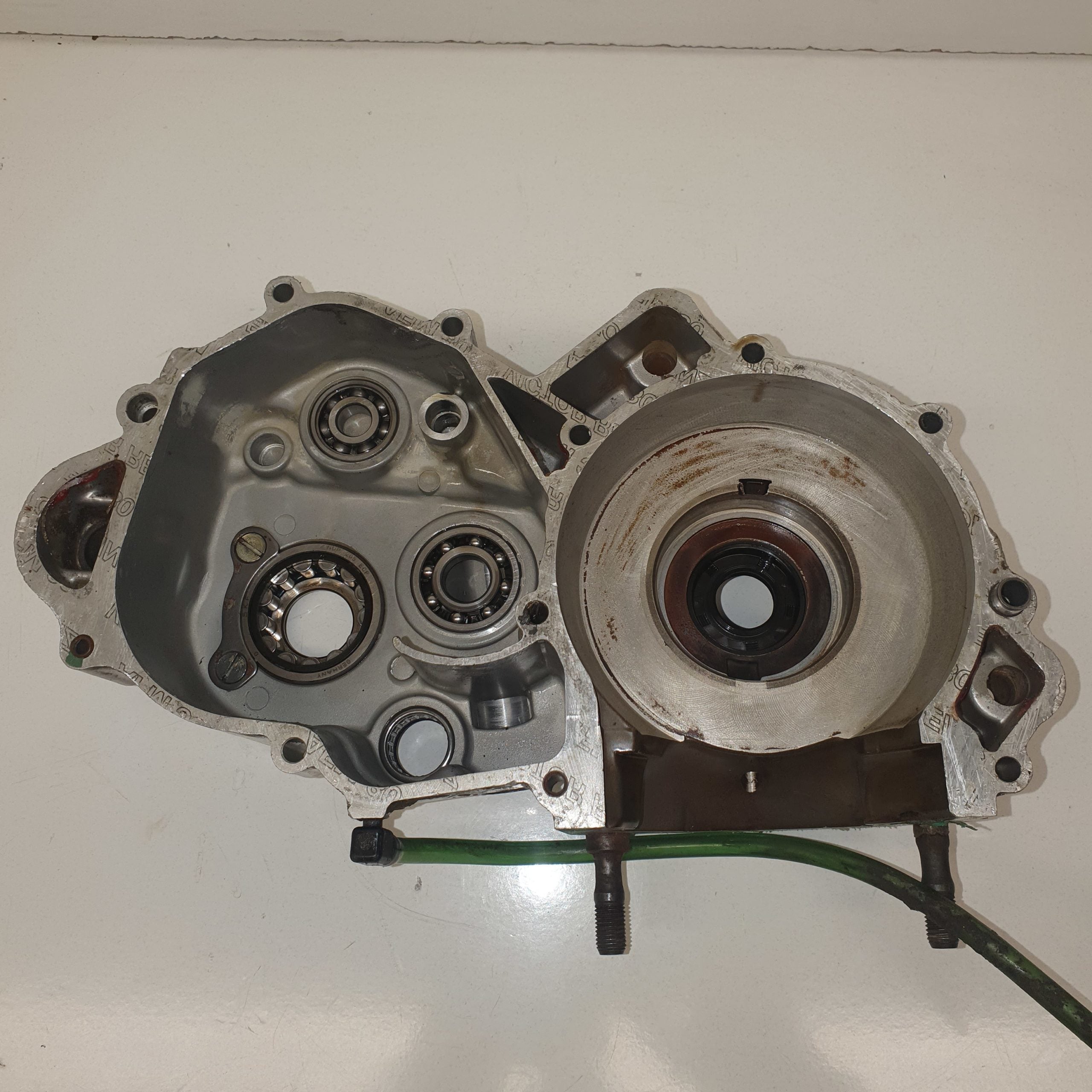 carter moteur droit husqvarna 360 wr 1993-3