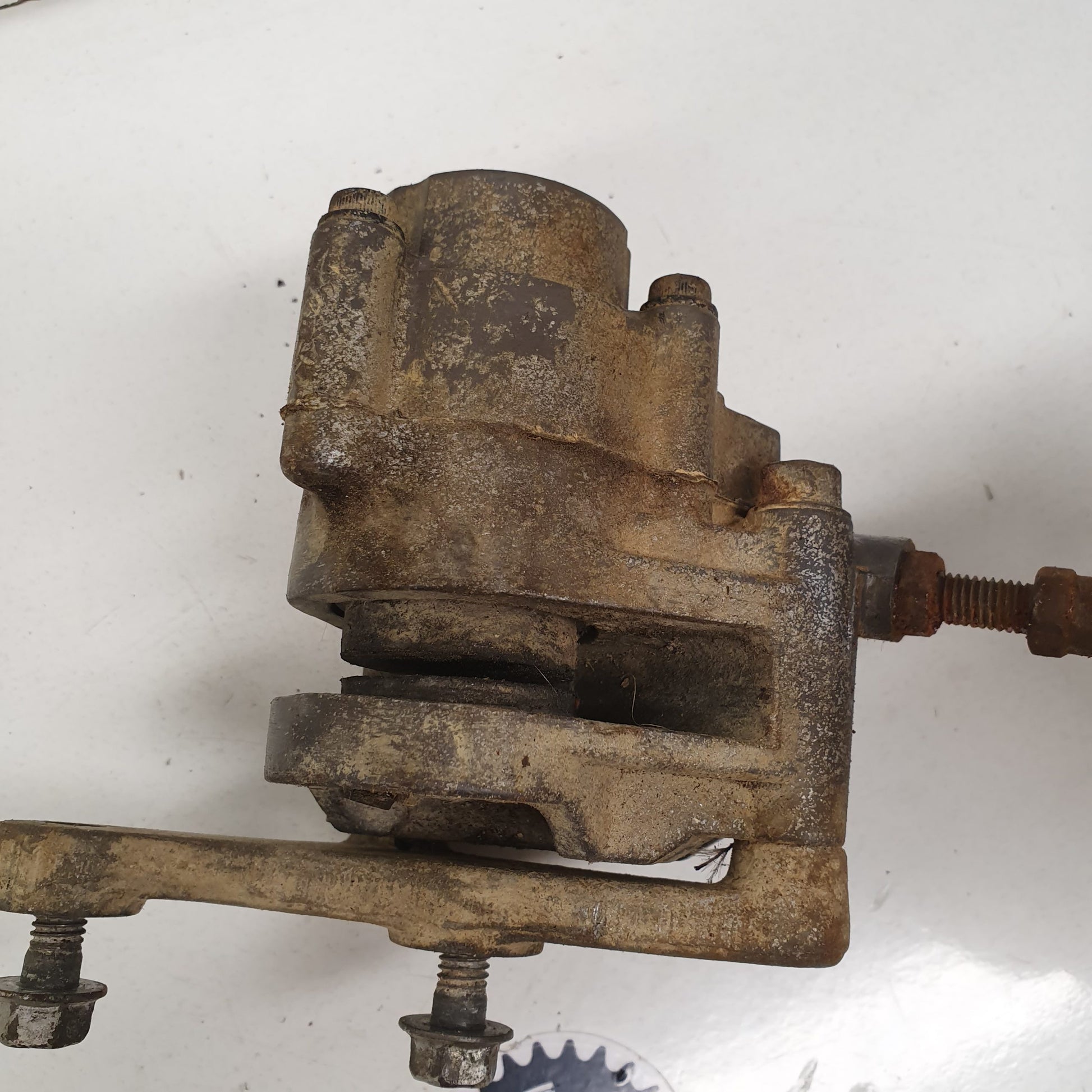 etrier frein arrière yamaha 200 blaster-2