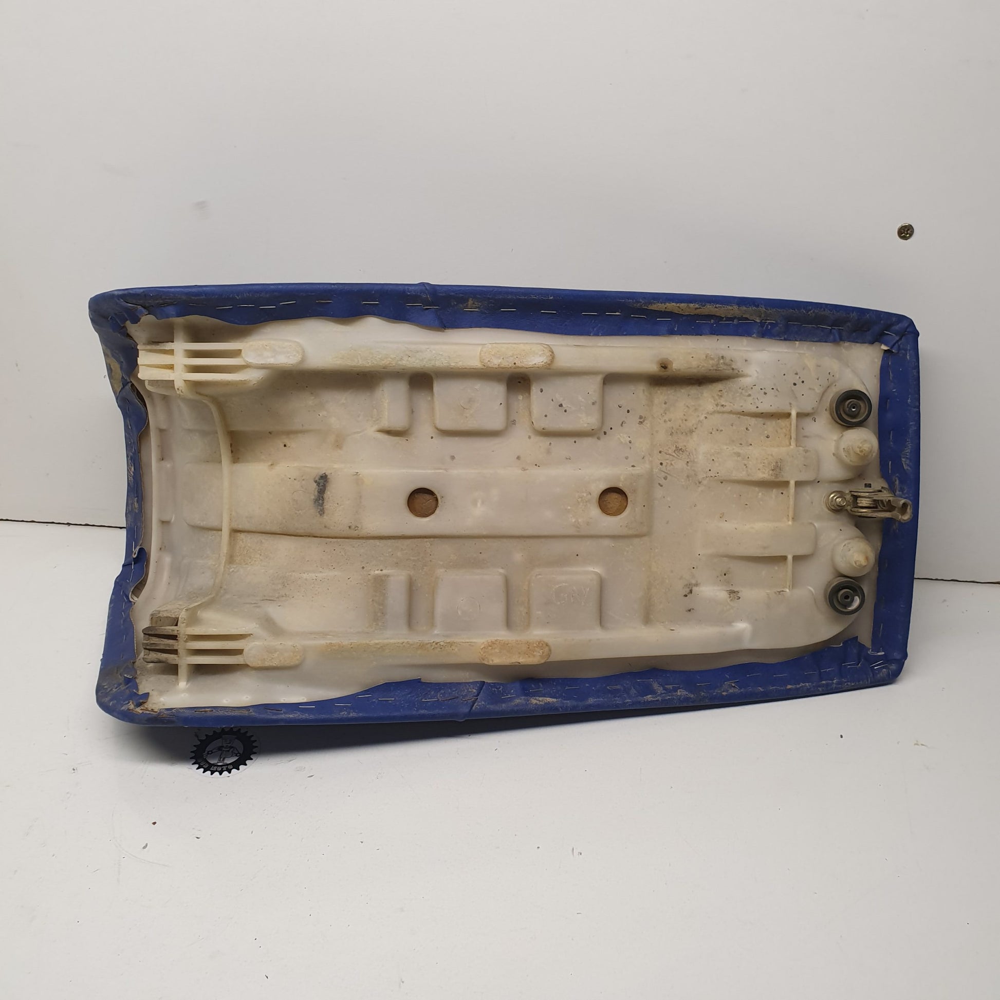 selle bleu yamaha 200 blaster-3