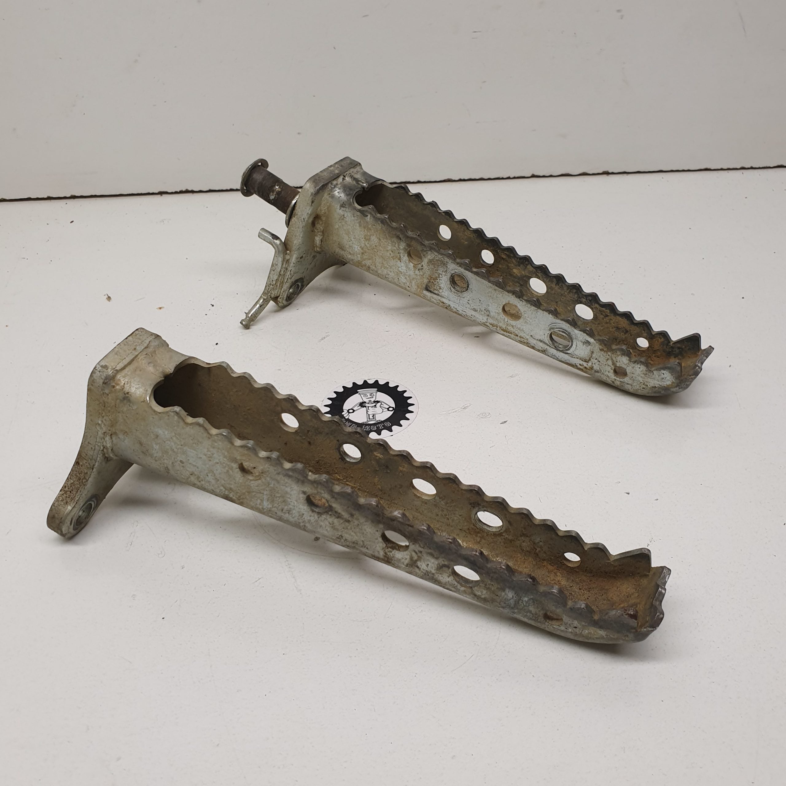 cales pieds smc 300 axr captain