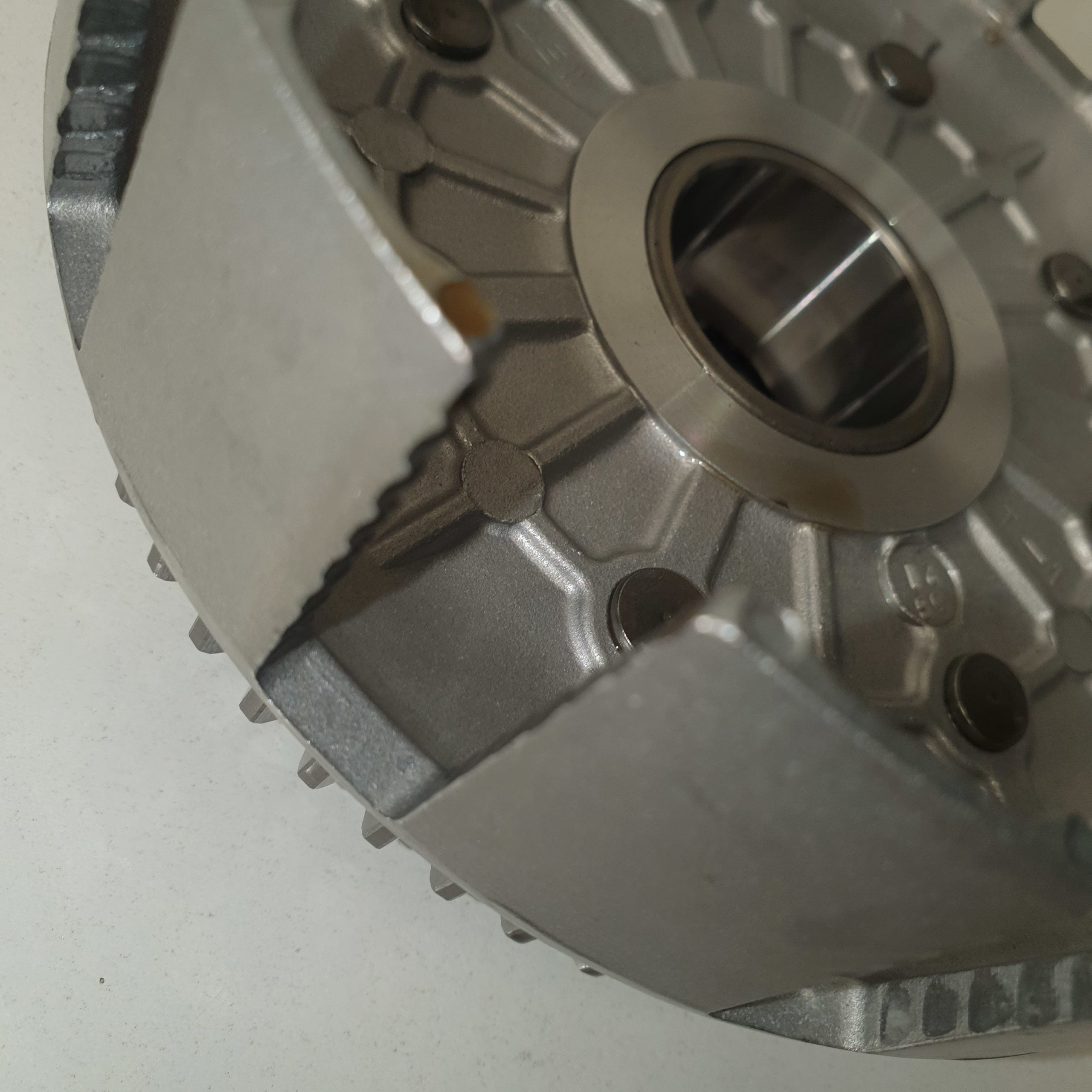 cloche embrayage yamaha 250 yz 1994