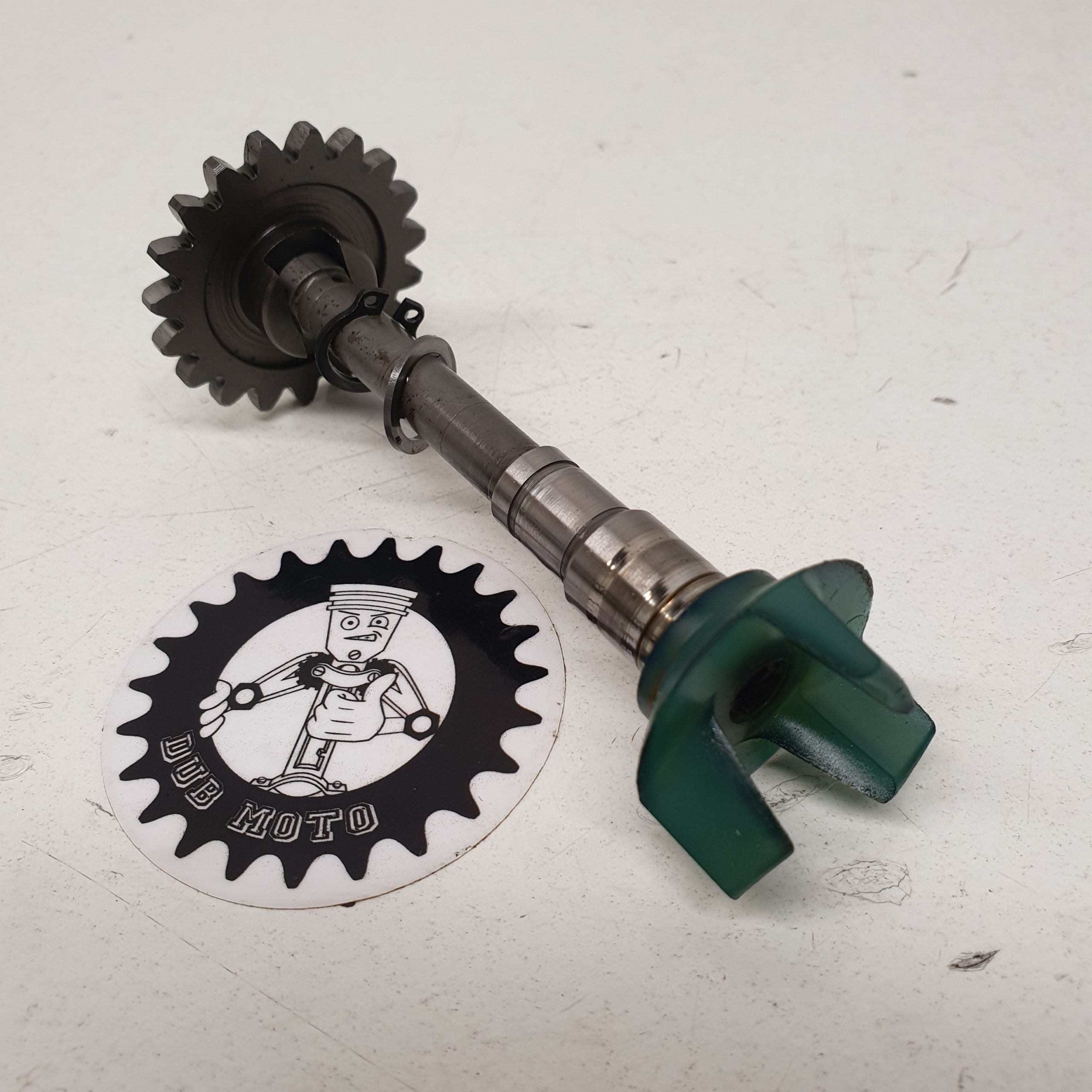 axe pompe a eau suzuki 125 rm 2000
