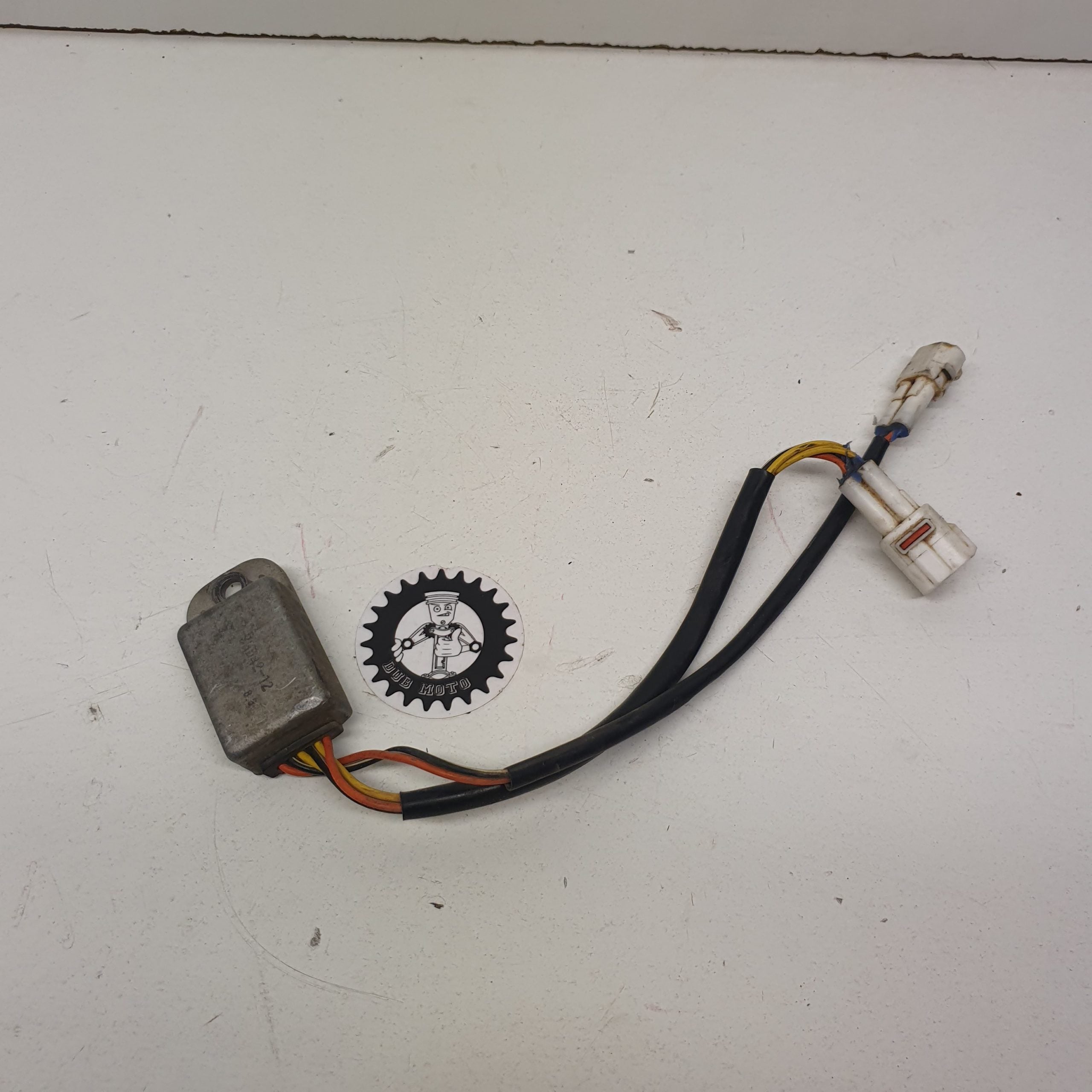 régulateur de tension suzuki 125 rm 2000