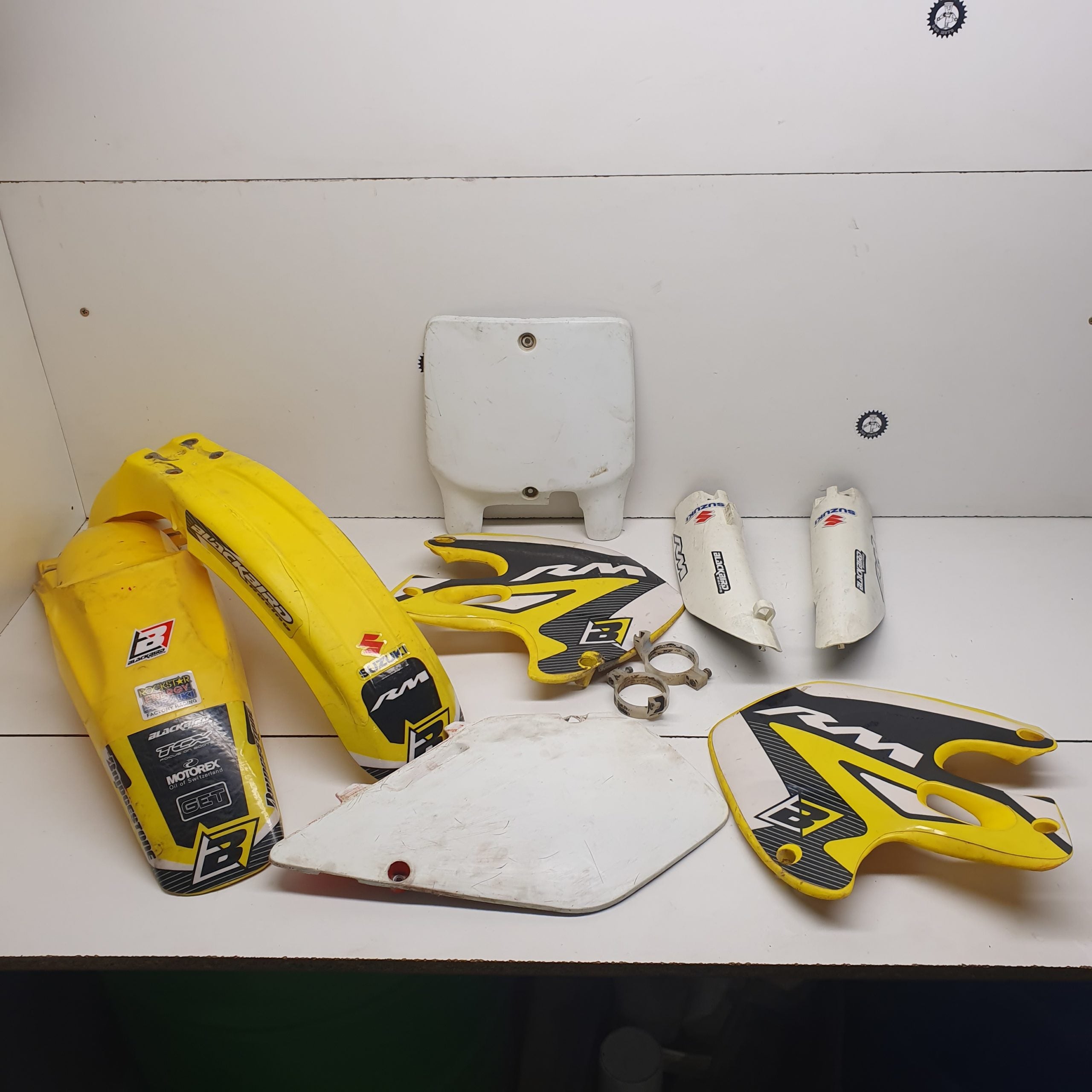 kit plastiques susuzki 125 rm 2000
