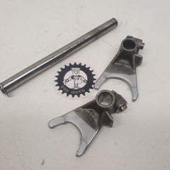 fourchette yamaha 250 rd-2