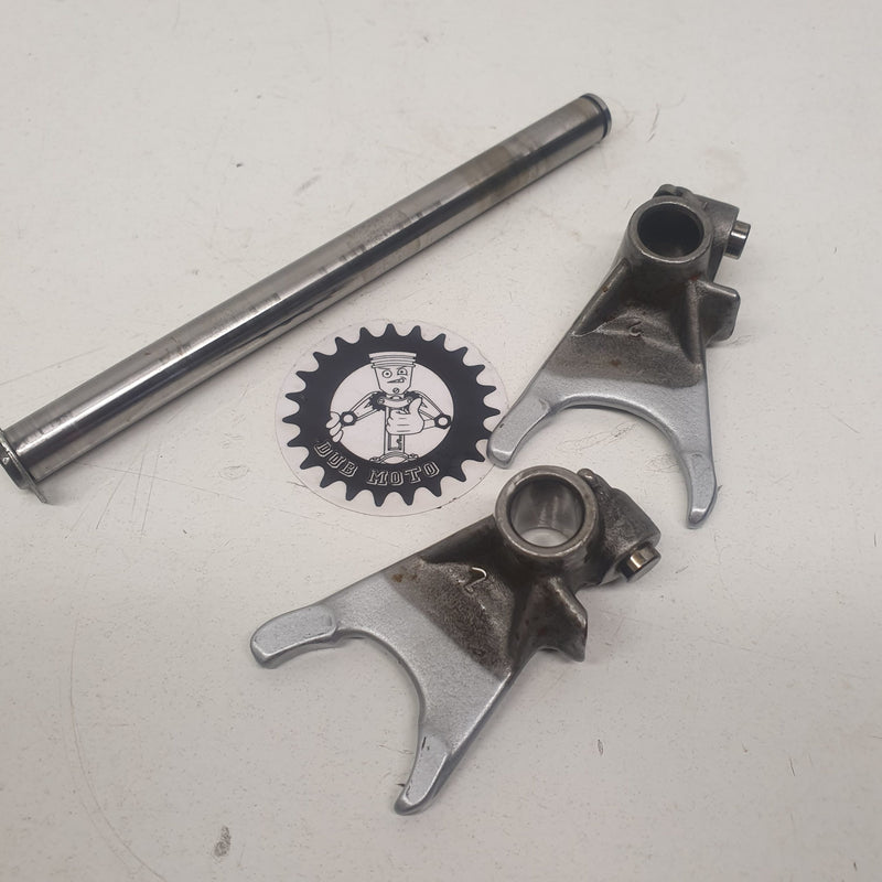 fourchette yamaha 250 rd-2